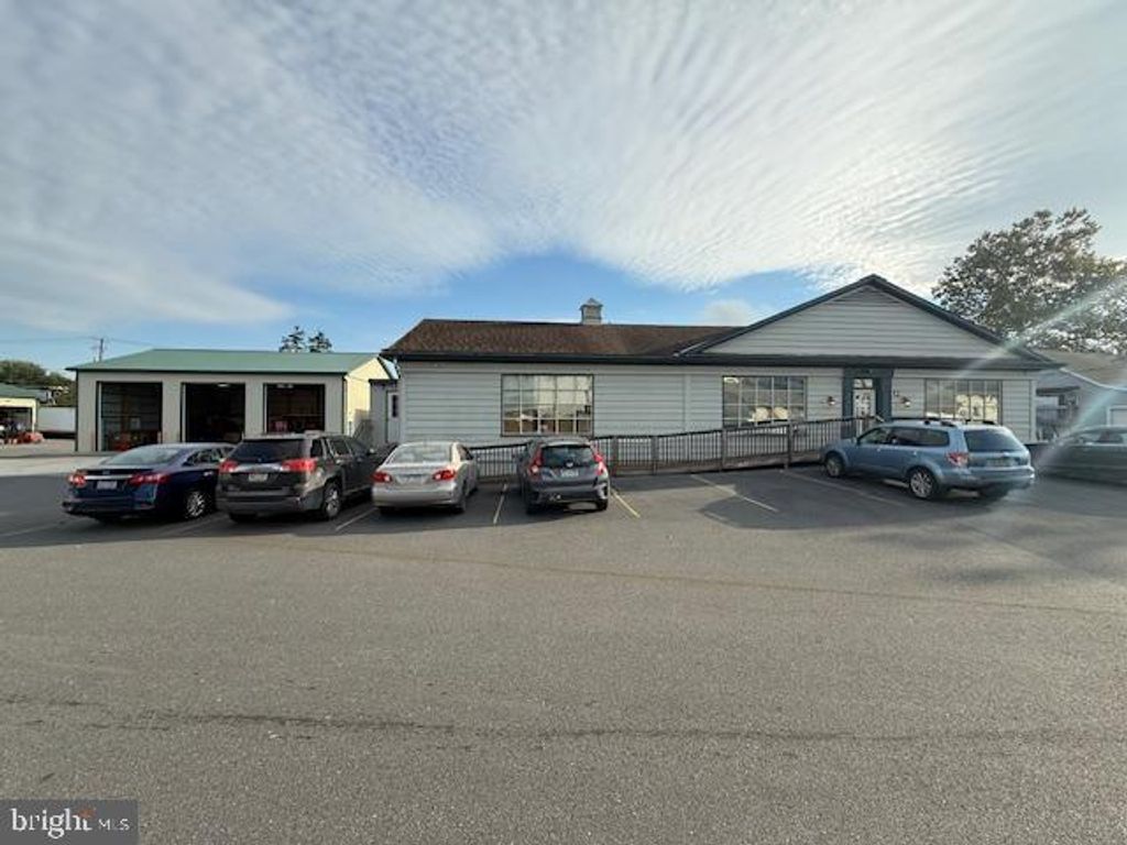 Photo of 3246 Lincoln Highway E, PARADISE, PA 17562 (MLS # PALA2076116)