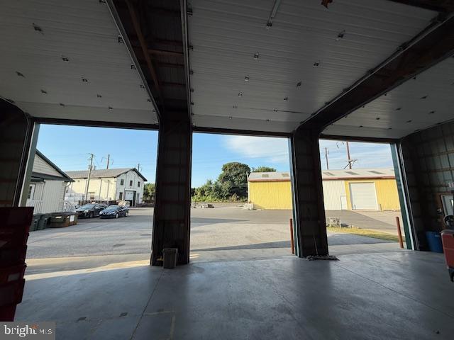 3246 LINCOLN HIGHWAY E