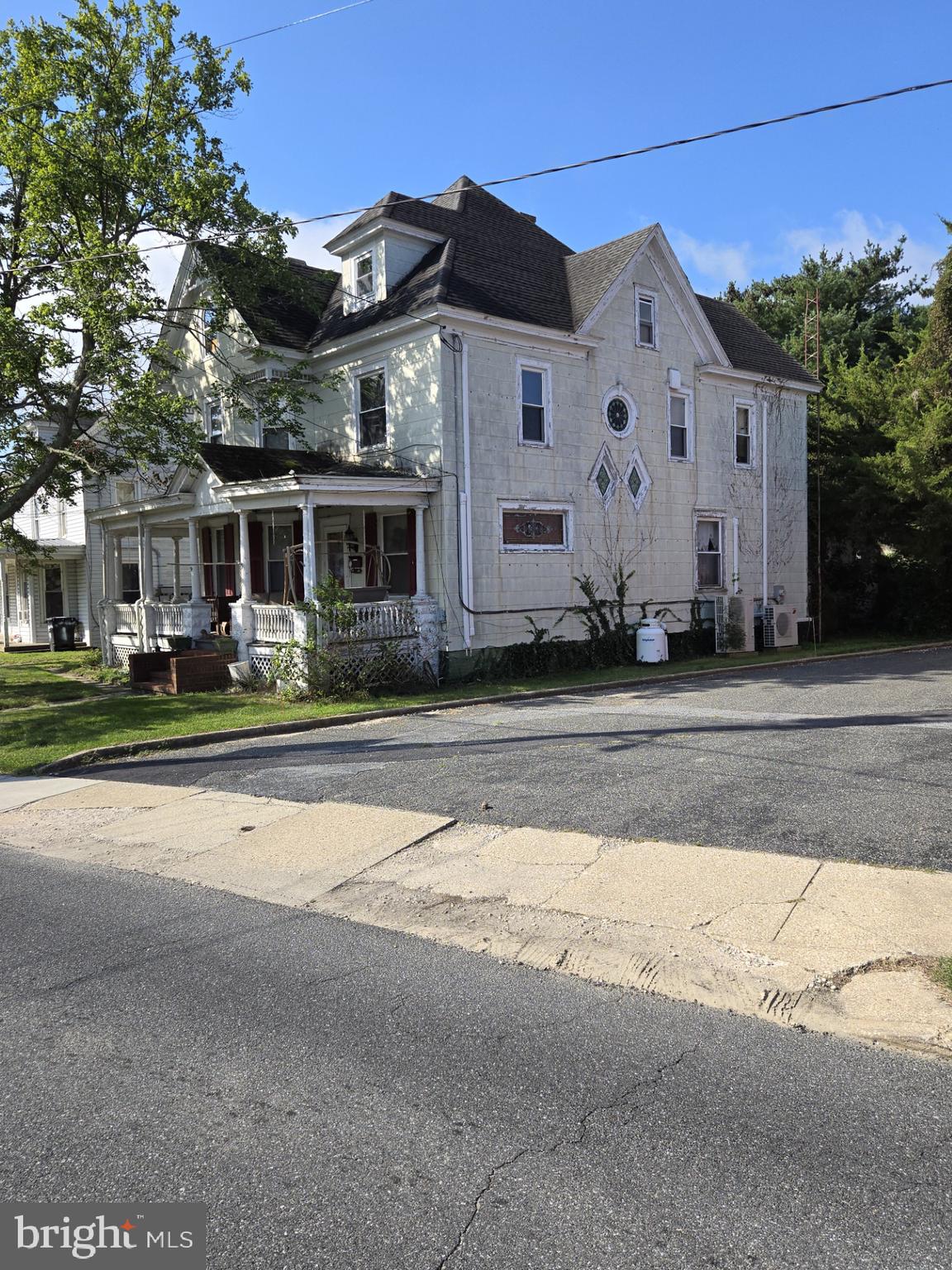 208 MAIN STREET