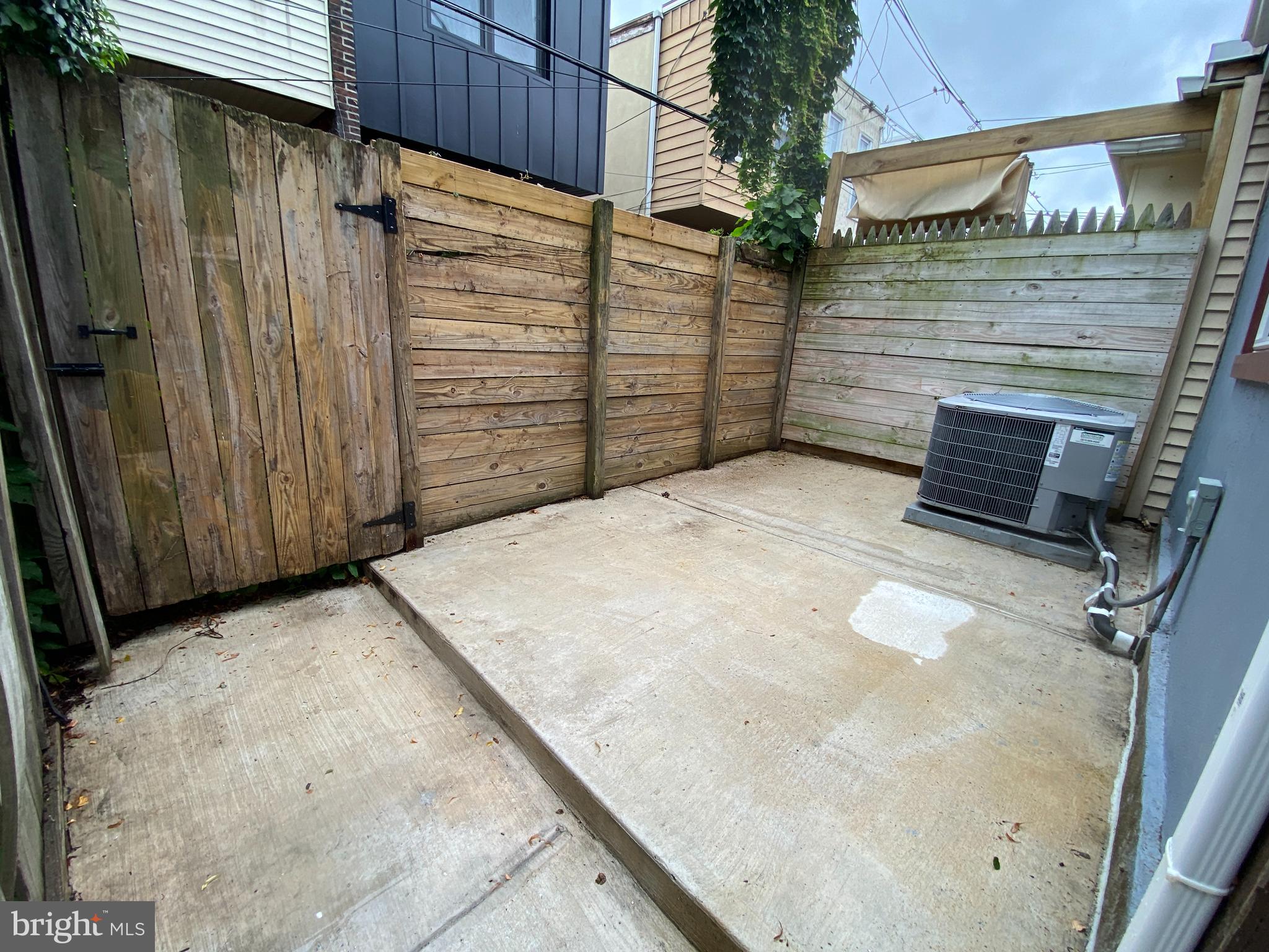 FAIRMOUNT - Residential