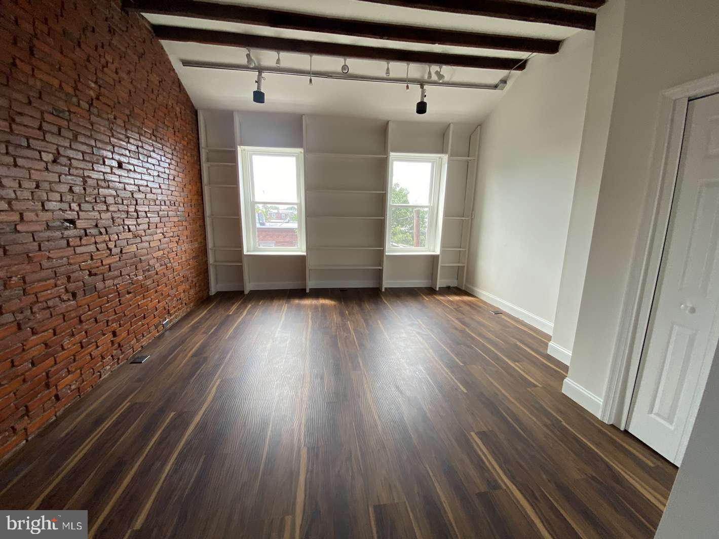 FAIRMOUNT - Residential