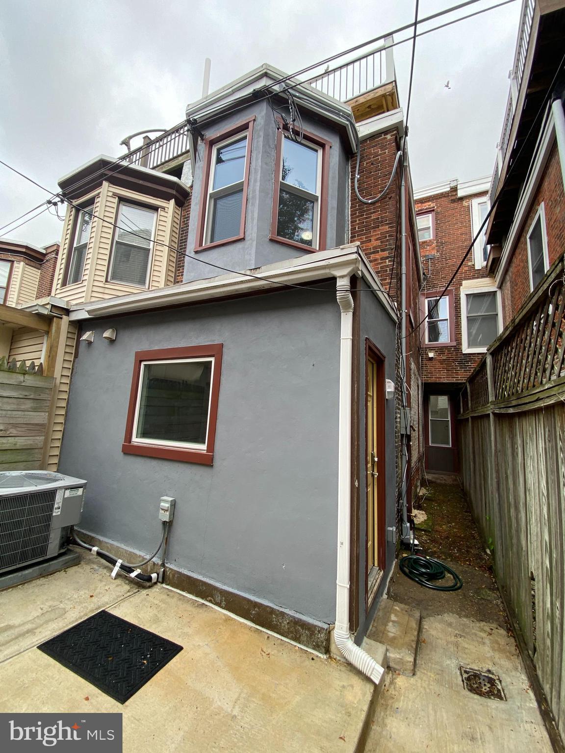 FAIRMOUNT - Residential