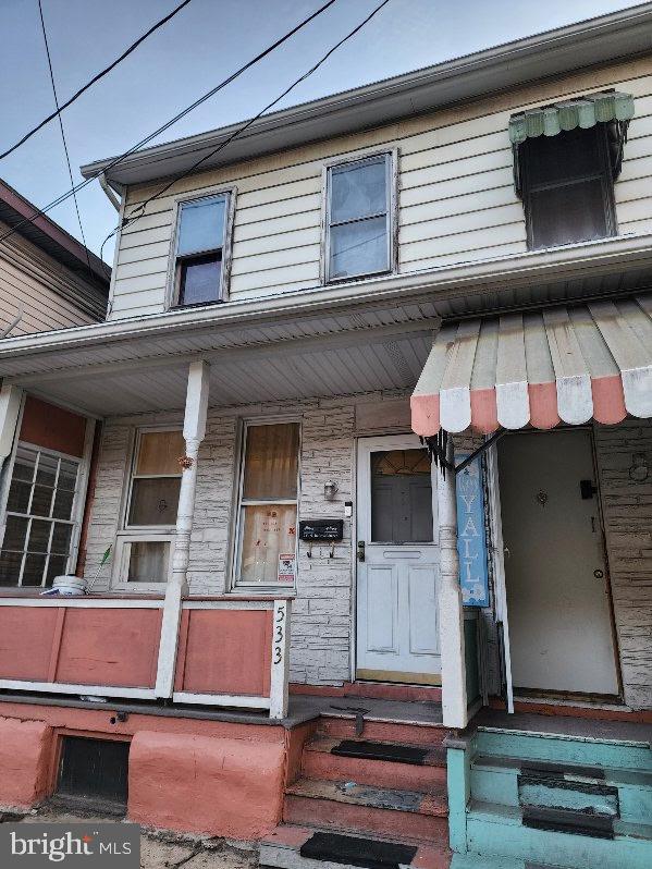 533 N RAILROAD STREET
