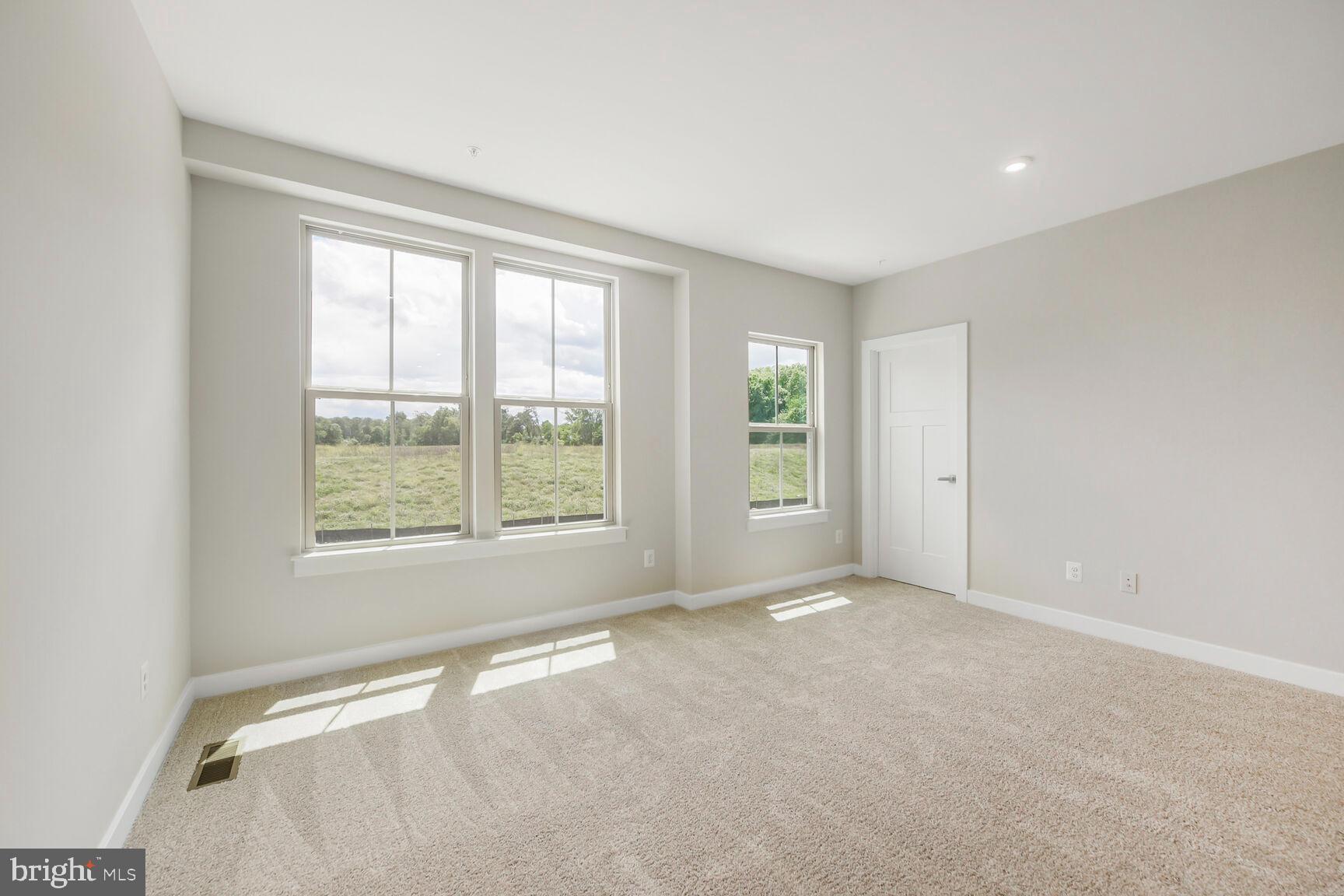 ARCOLA TOWN CENTER CONDO - Residential Lease