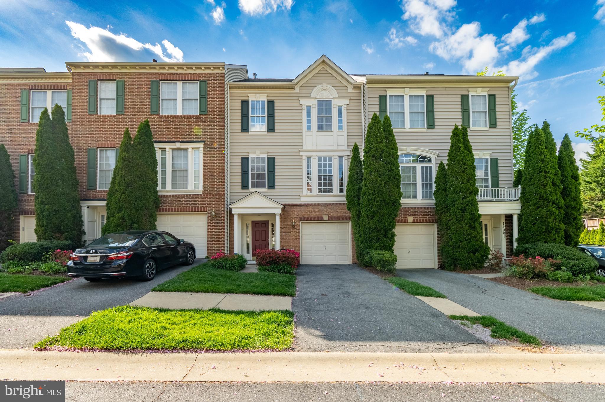 KINGSVIEW VILLAGE - Residential