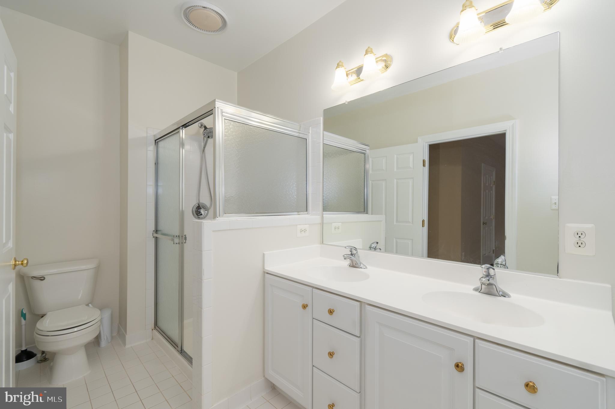 KINGSVIEW VILLAGE - Residential