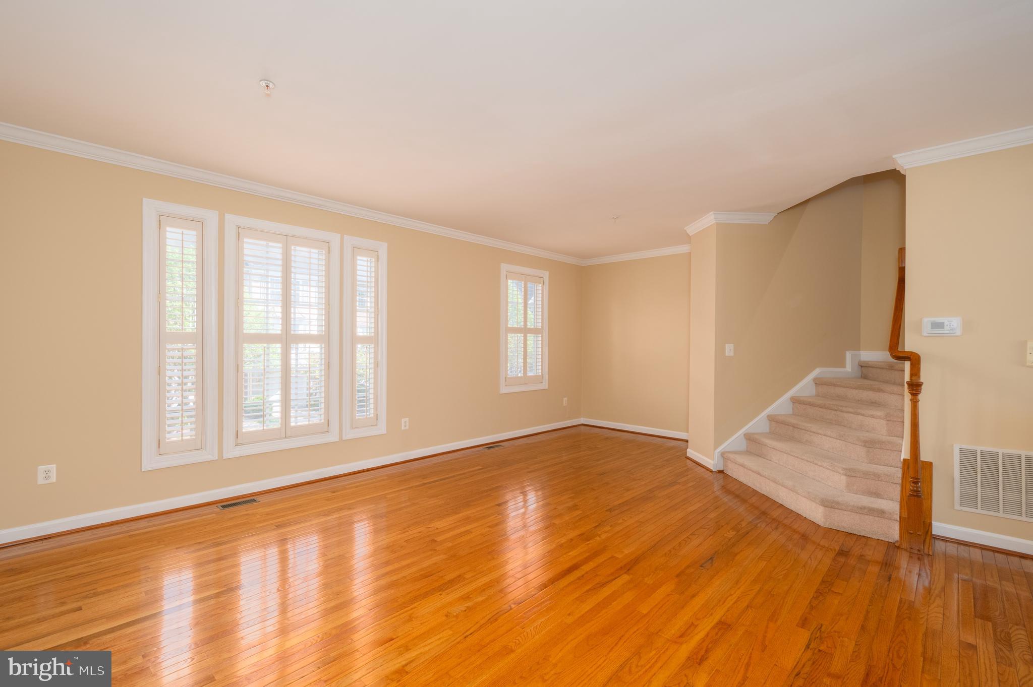 KINGSVIEW VILLAGE - Residential