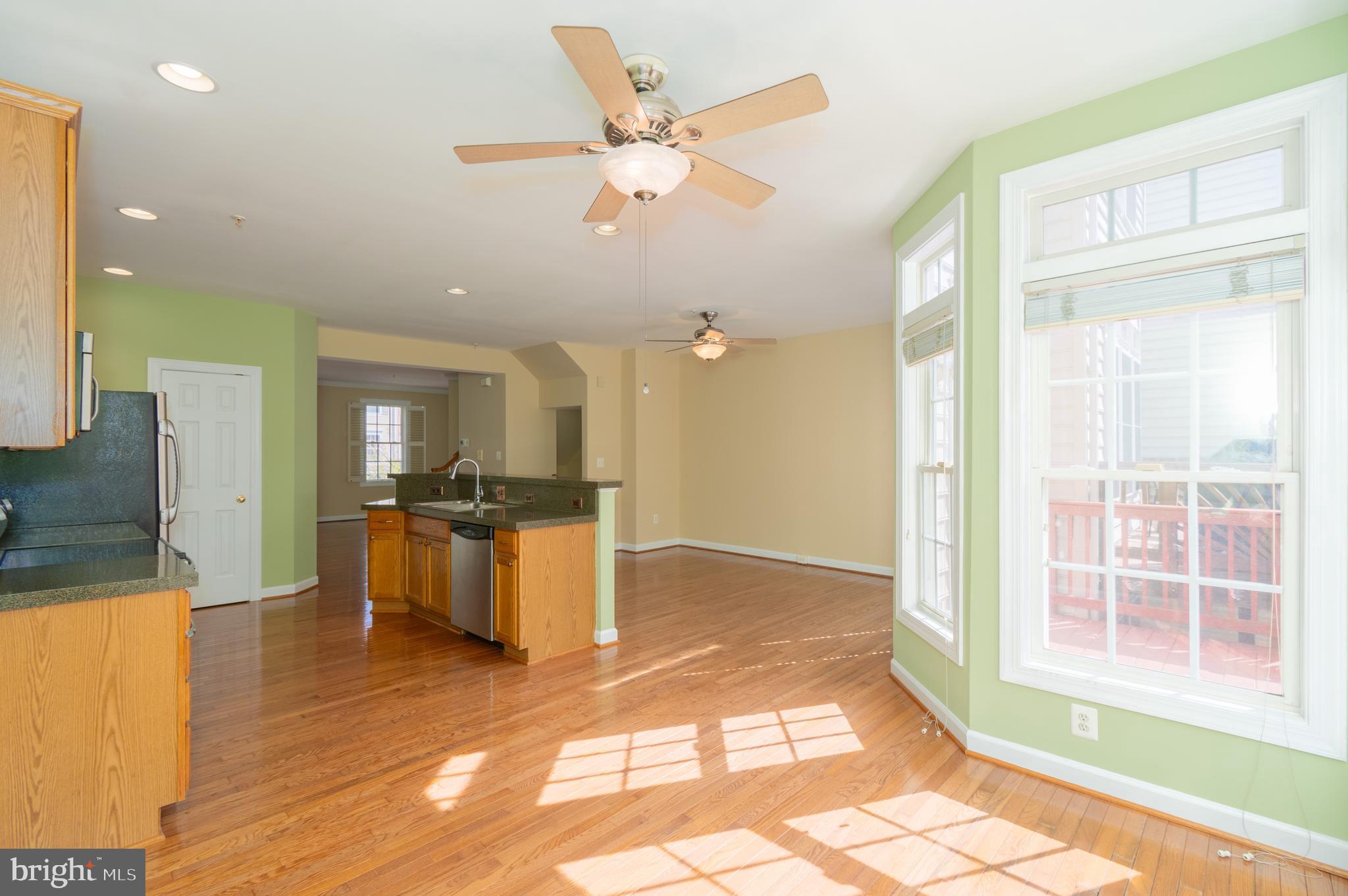 KINGSVIEW VILLAGE - Residential