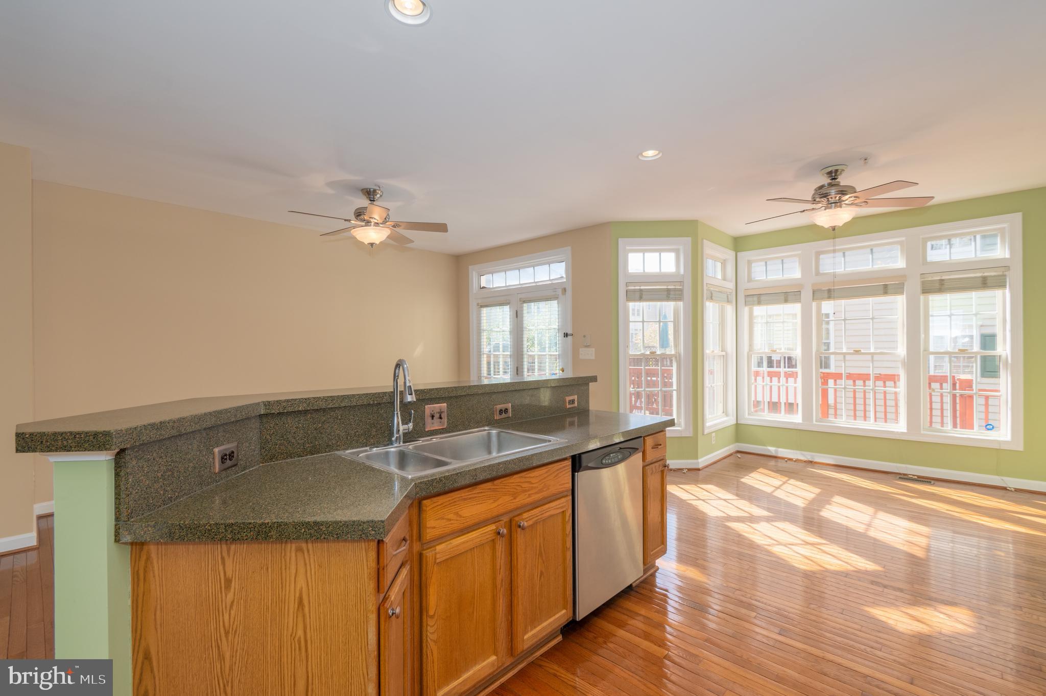 KINGSVIEW VILLAGE - Residential