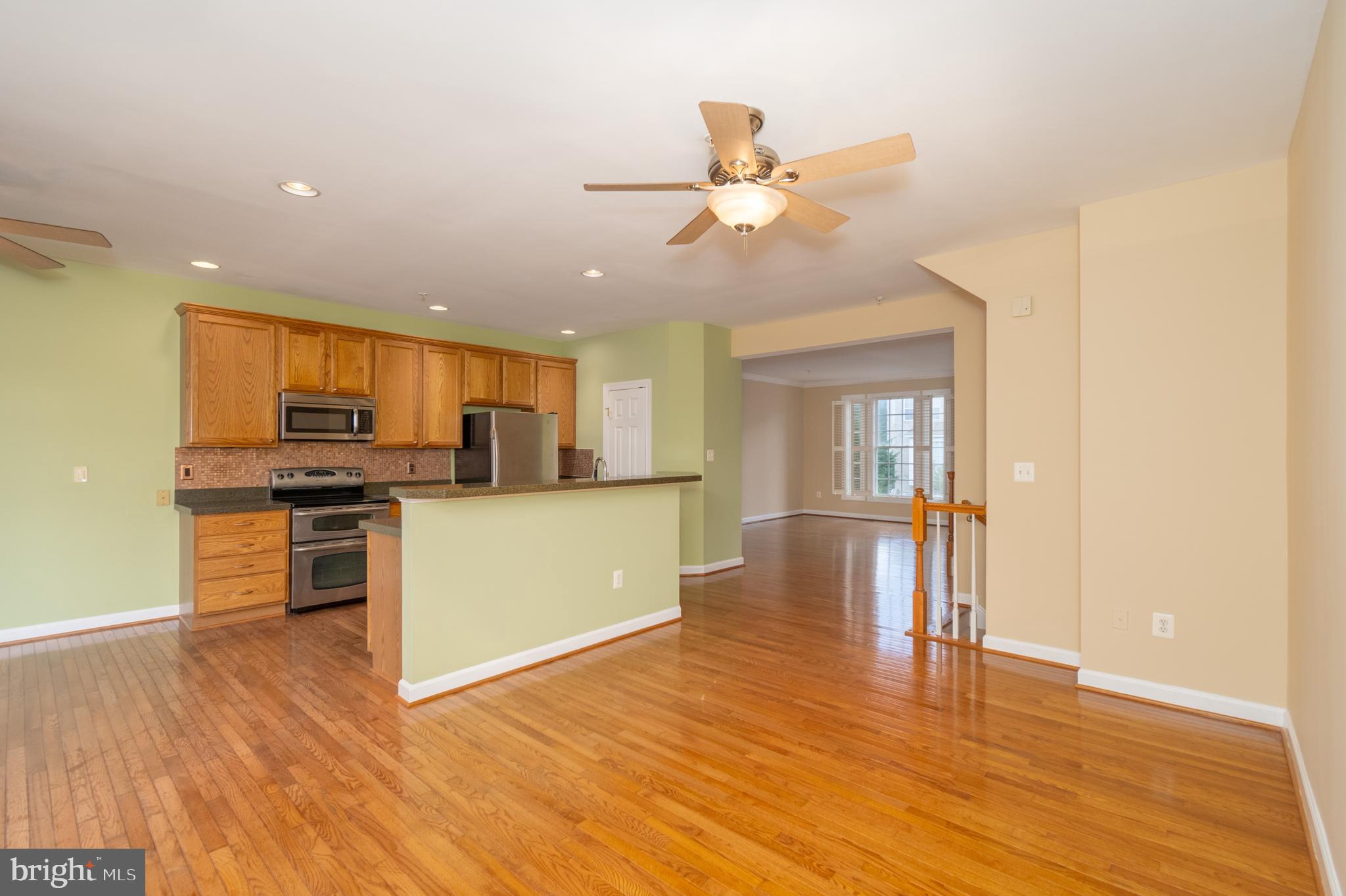 KINGSVIEW VILLAGE - Residential