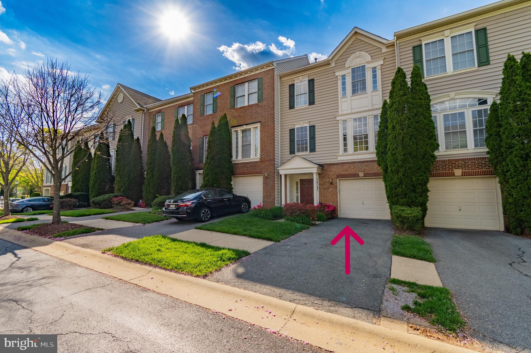 KINGSVIEW VILLAGE - Residential