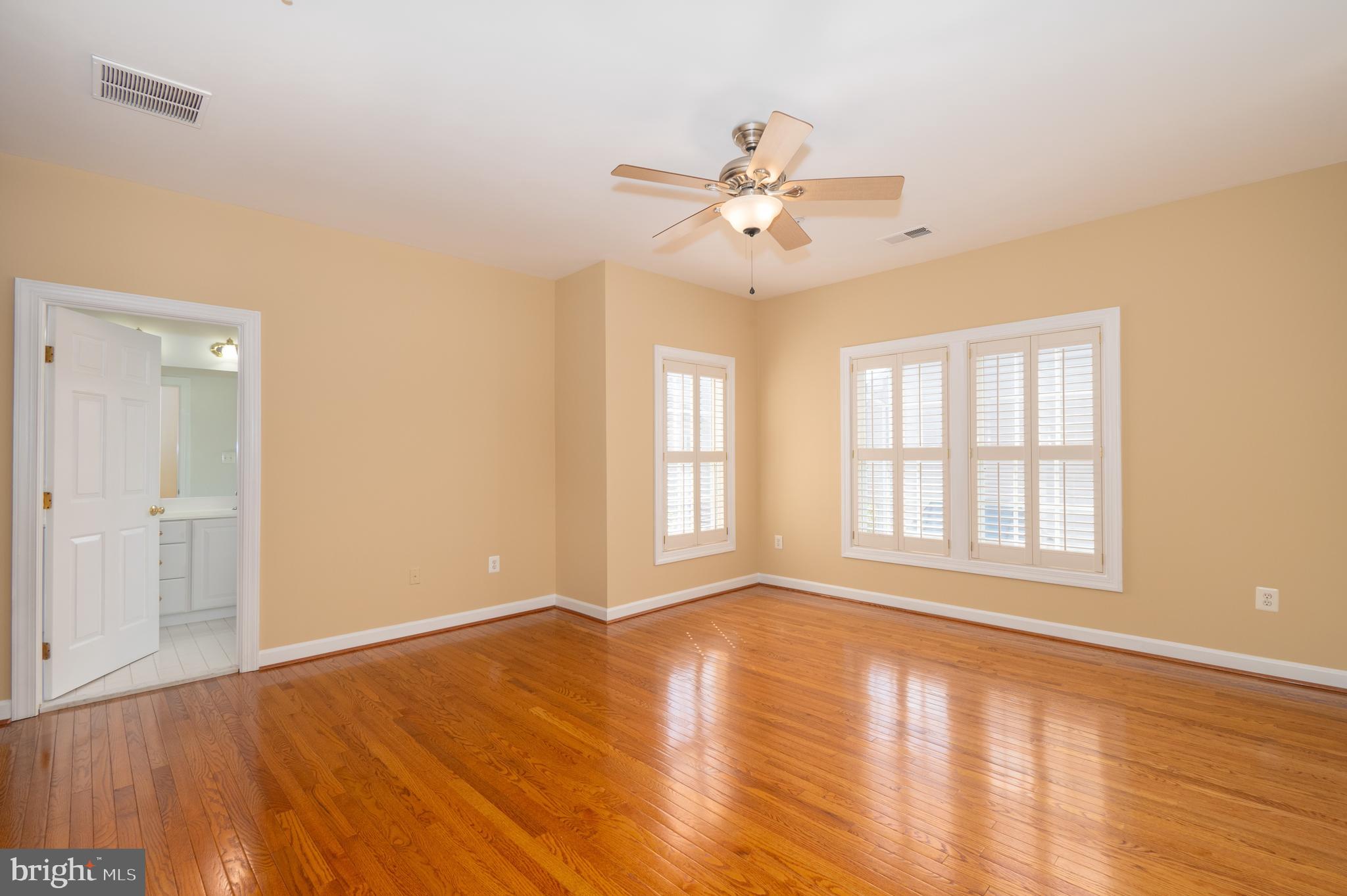 KINGSVIEW VILLAGE - Residential