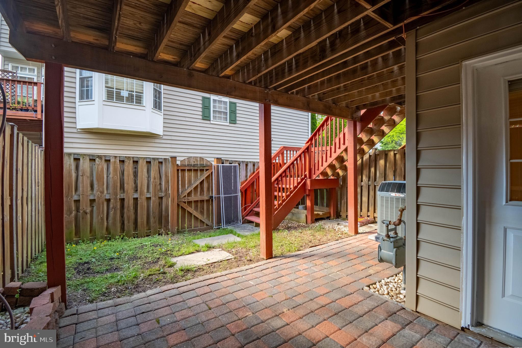 KINGSVIEW VILLAGE - Residential