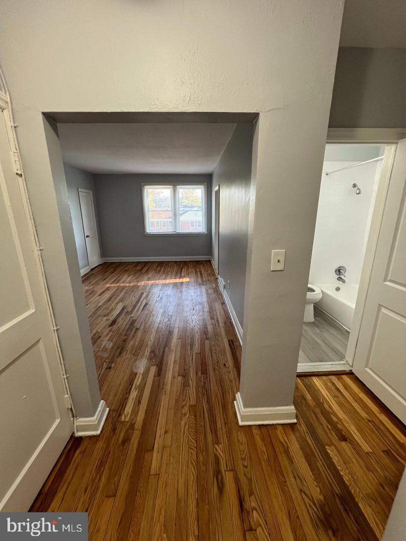 GLEN OAKS - Residential Lease