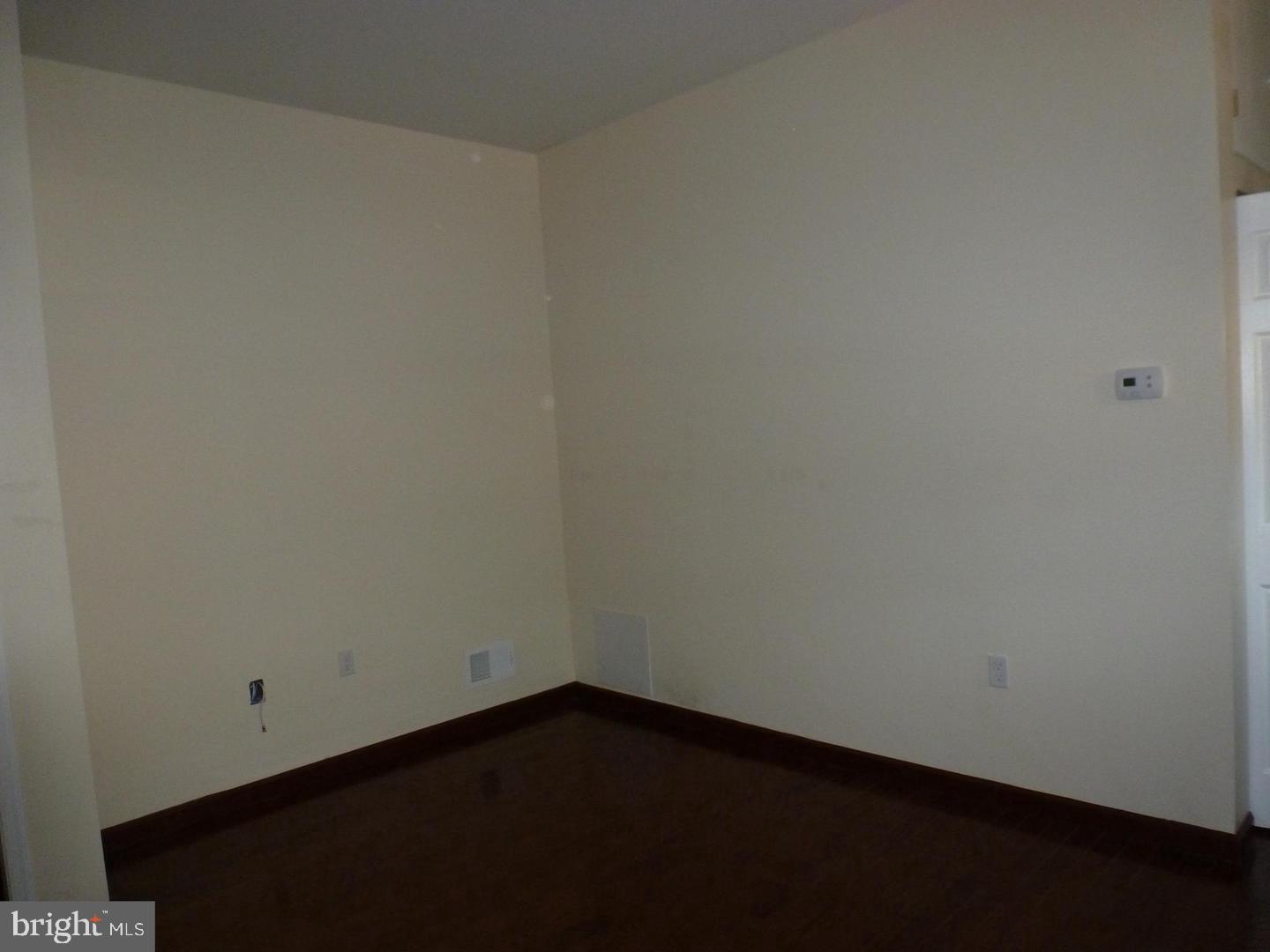 UNIVERSITY CITY - Residential Lease