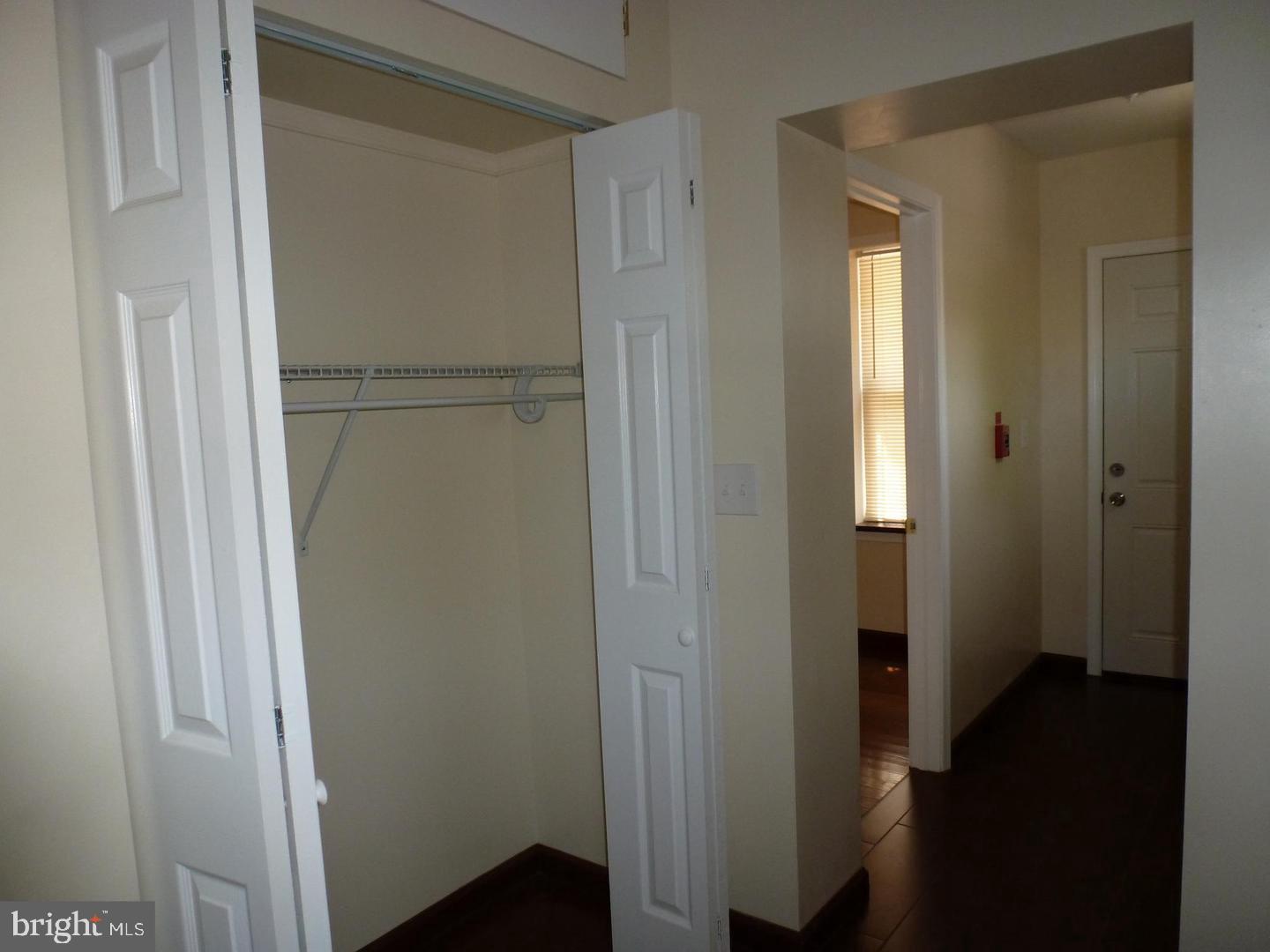UNIVERSITY CITY - Residential Lease