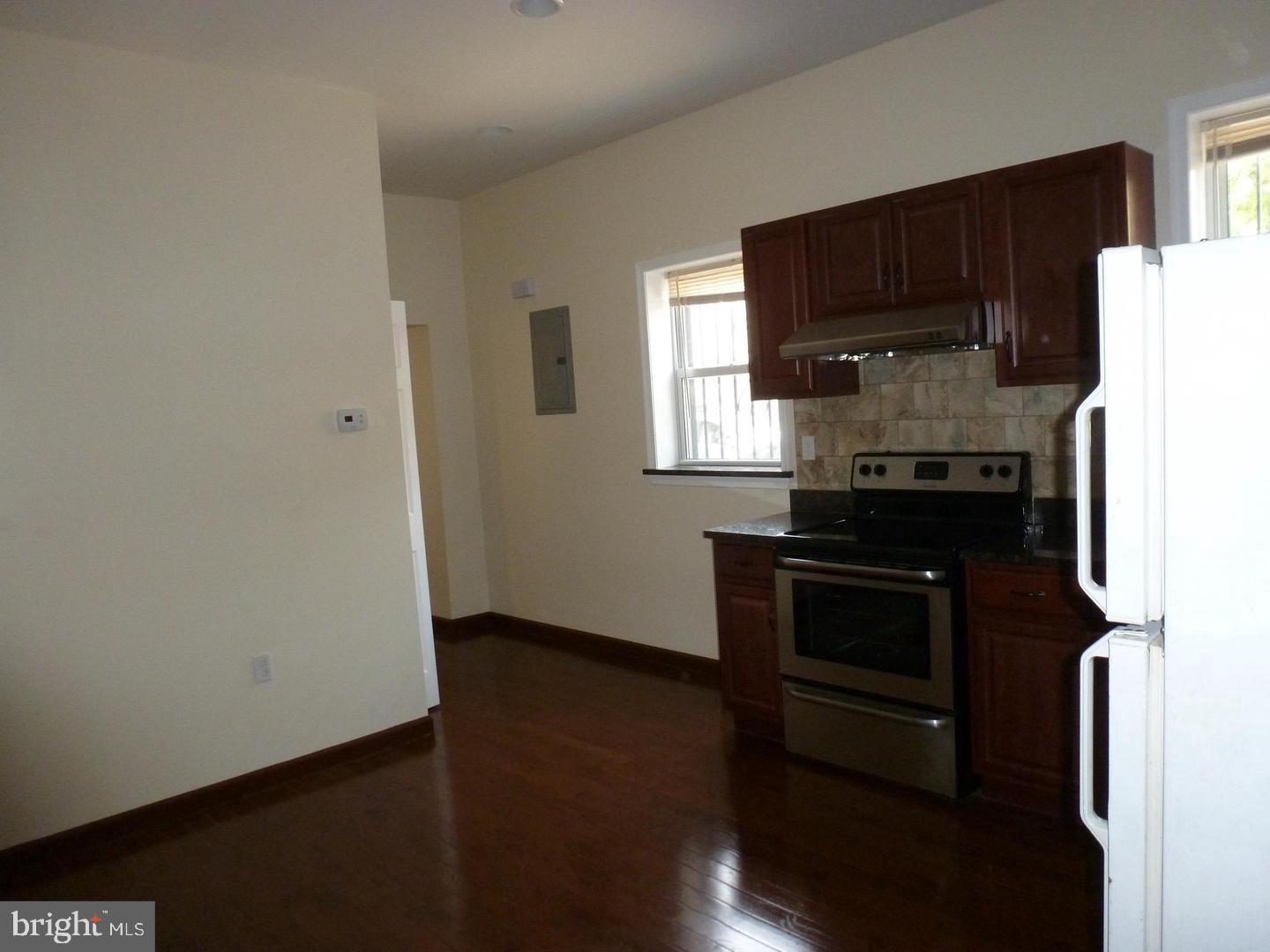 UNIVERSITY CITY - Residential Lease