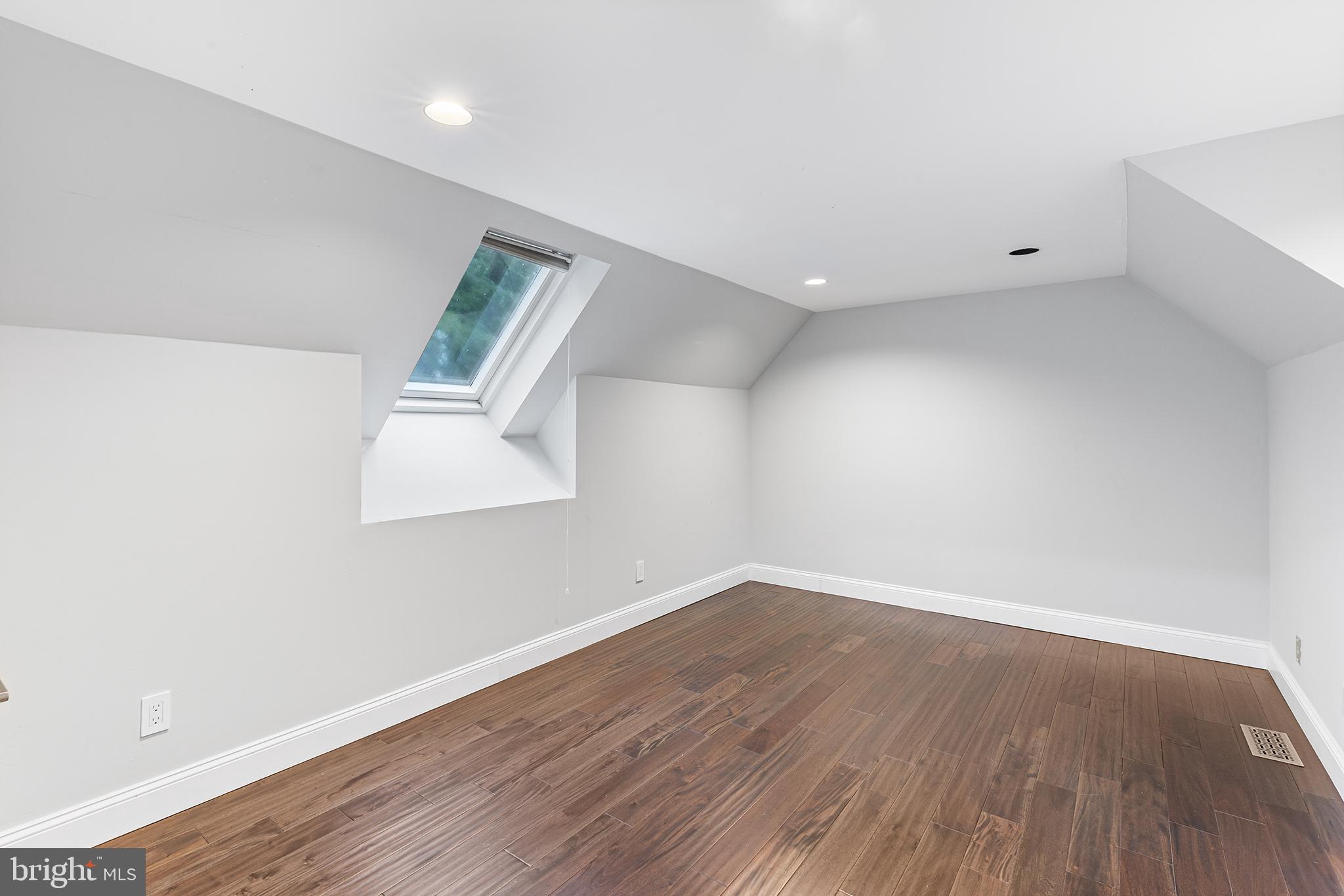 CHESTERBROOK - Residential