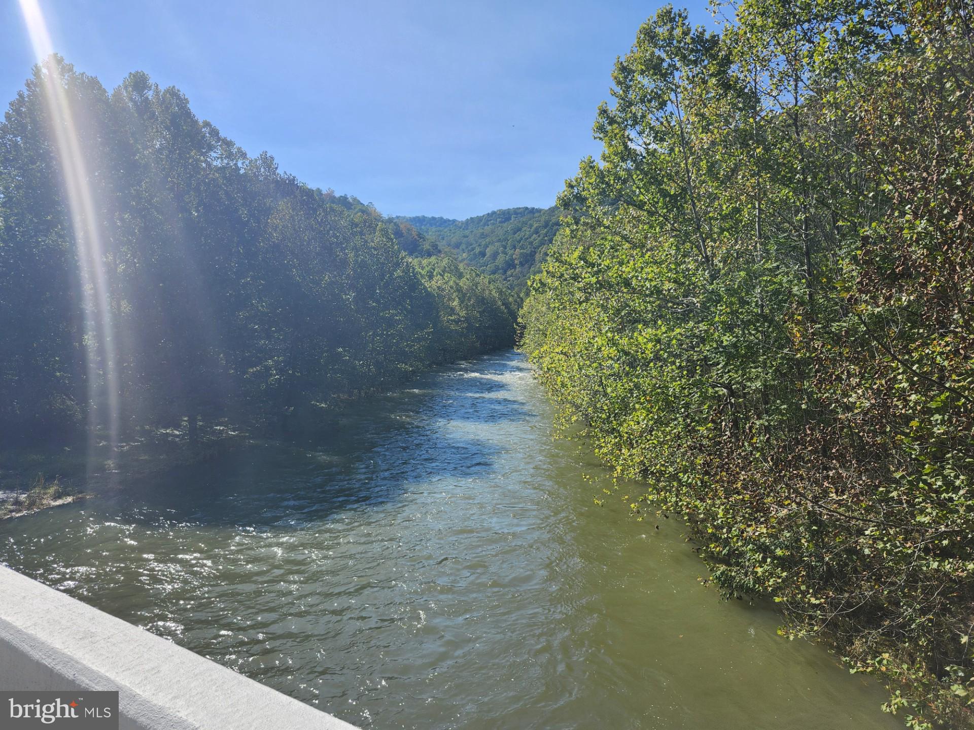 POTOMAC VALLEY OVERLOOK - Land