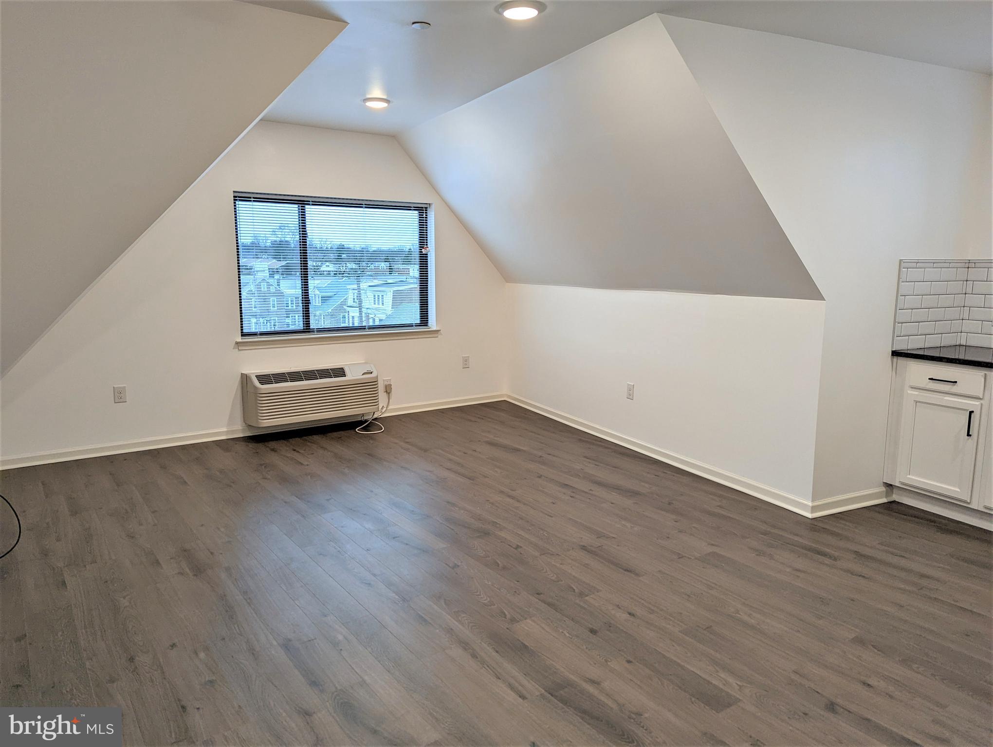 ROXBOROUGH - Residential Lease