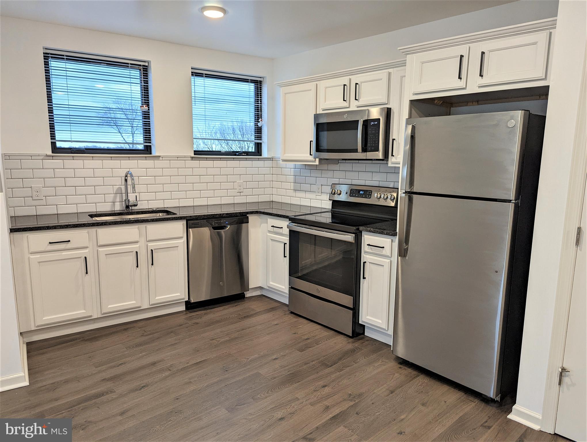 ROXBOROUGH - Residential Lease