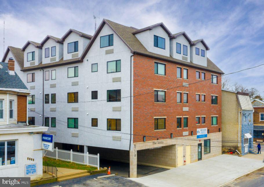 ROXBOROUGH - Residential Lease