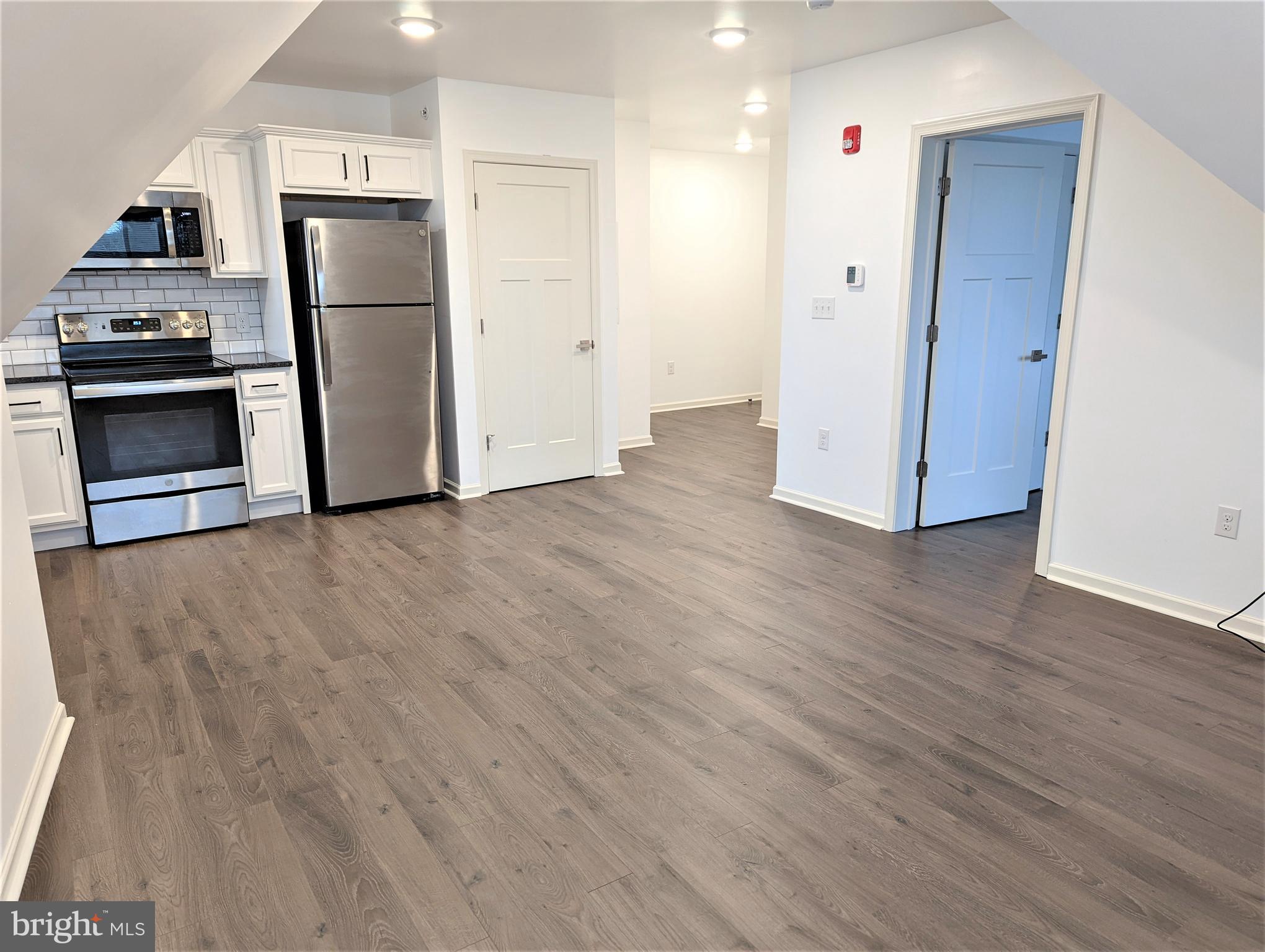 ROXBOROUGH - Residential Lease