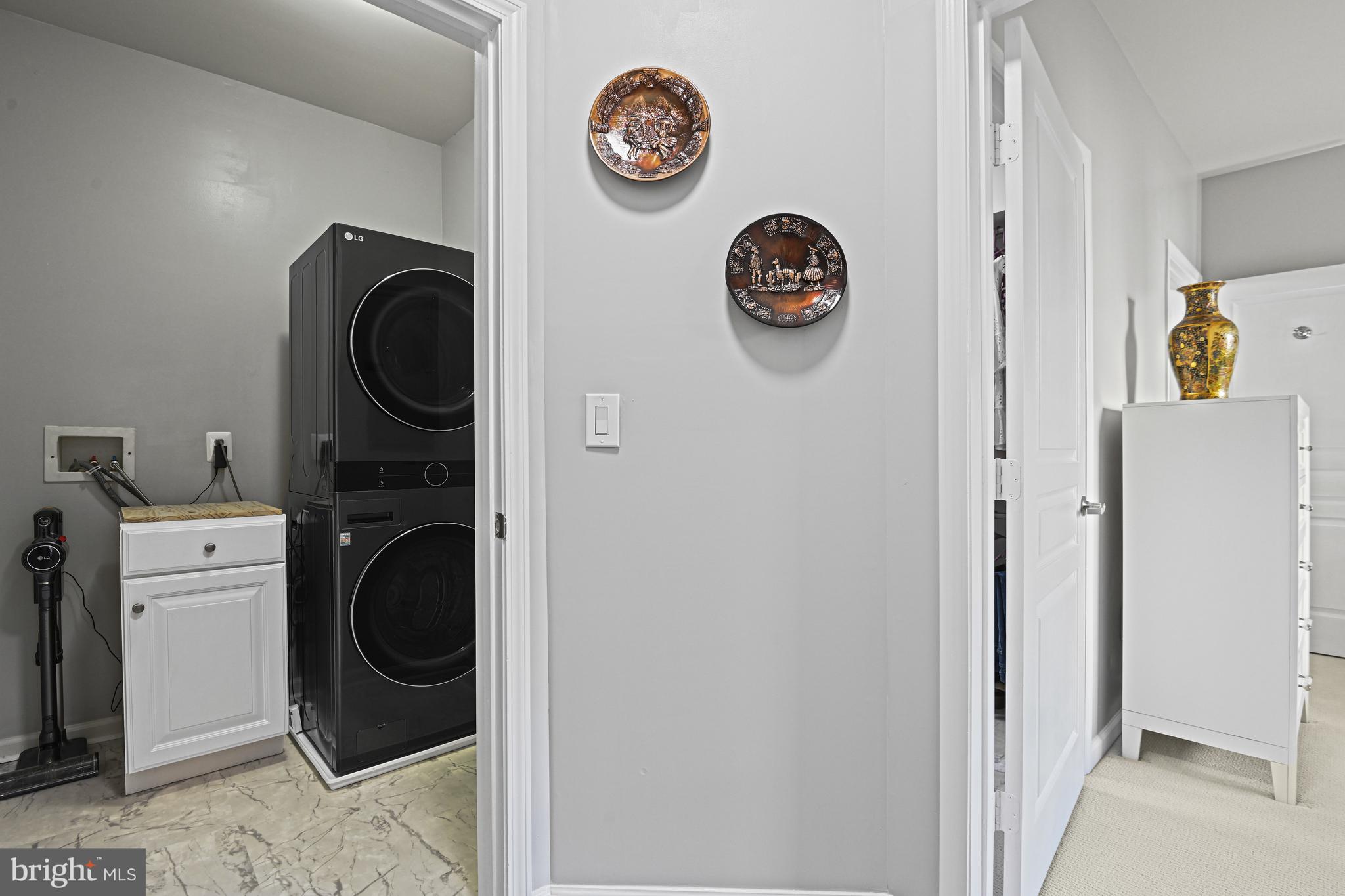 MARKET STREET AT TOWN CENTER - Residential