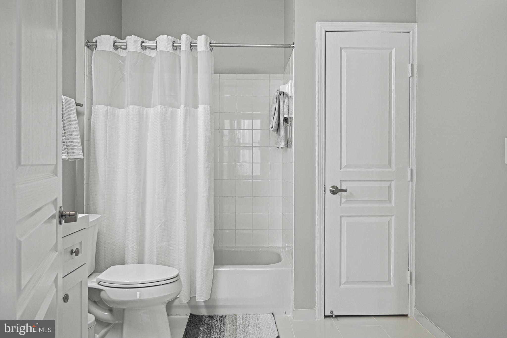 MARKET STREET AT TOWN CENTER - Residential