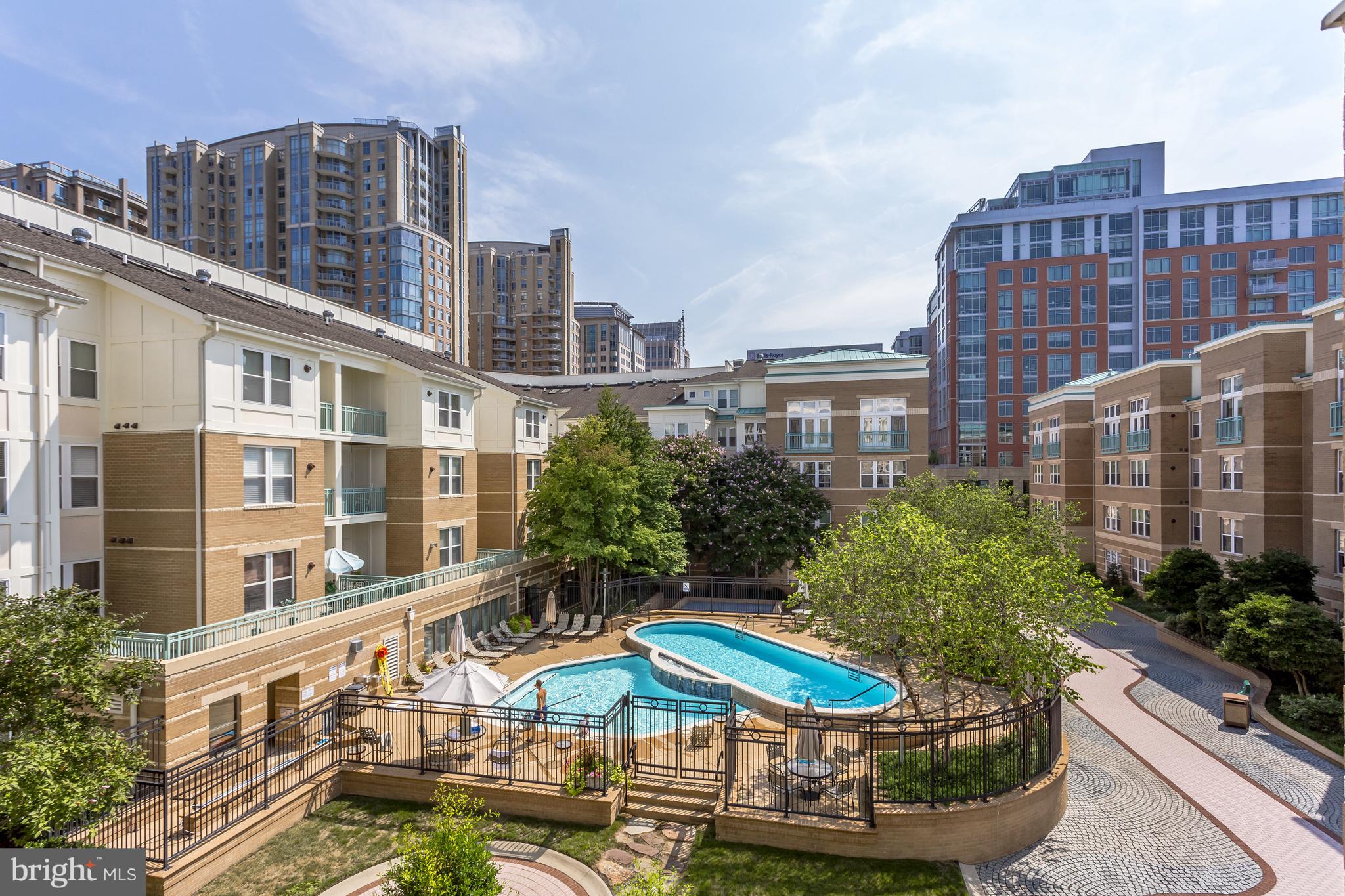 MARKET STREET AT TOWN CENTER - Residential