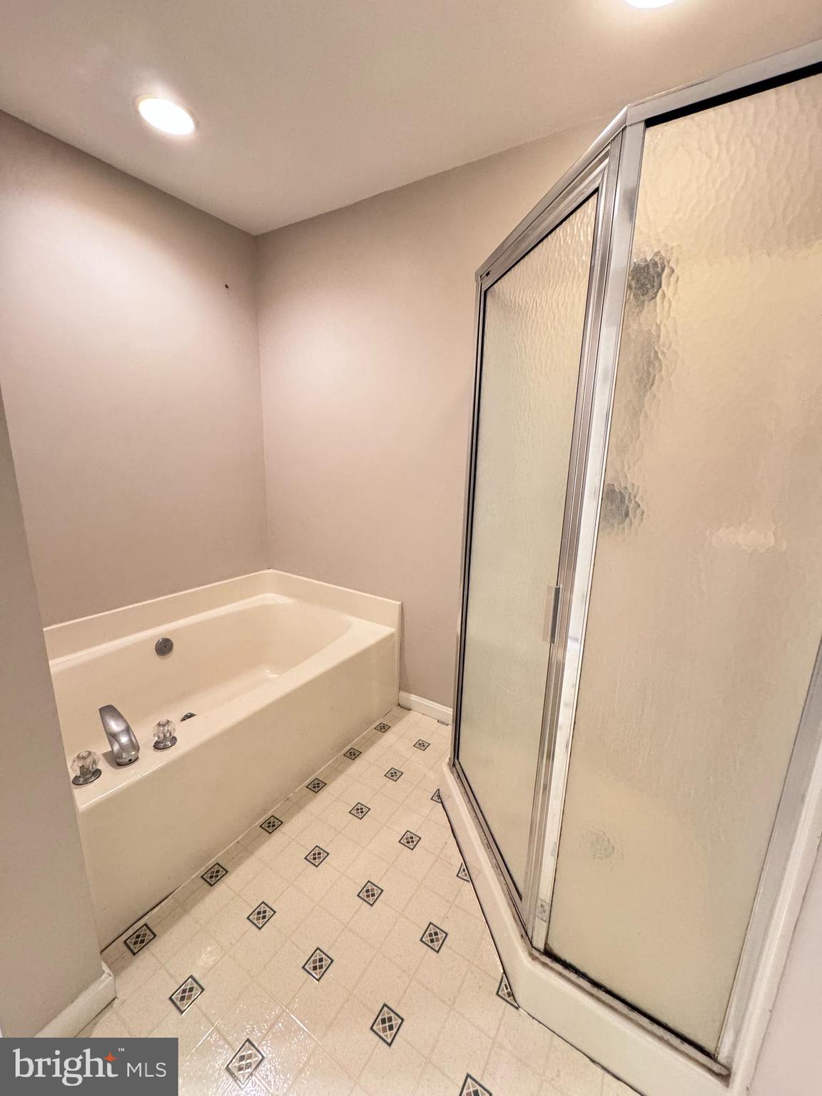 NORTH EAST ISLES - Residential