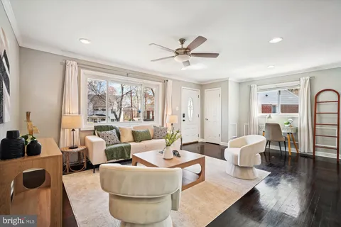 1416 S Buchanan Street, Arlington, VA MLS: VAAR2055000