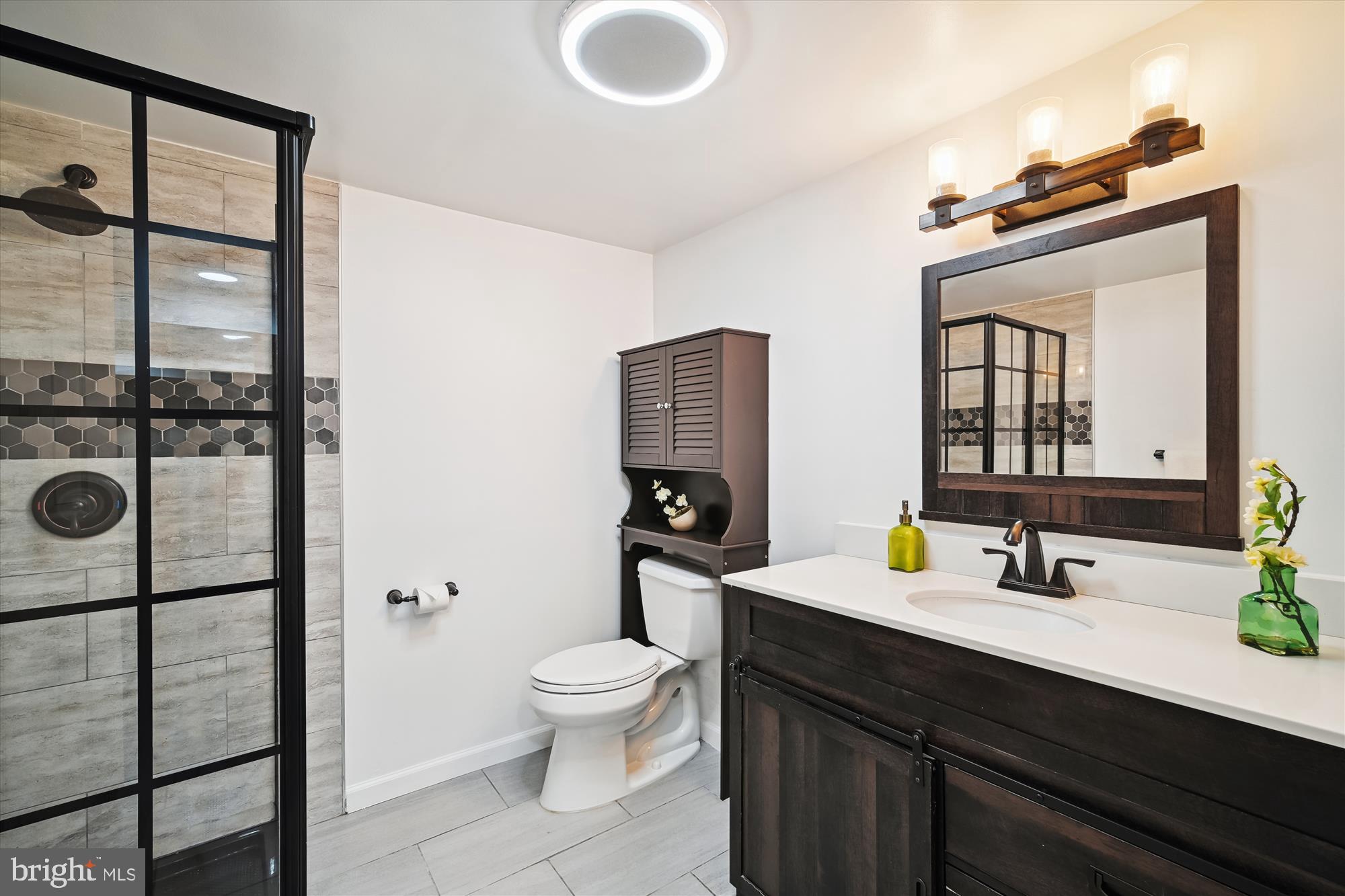 BARCROFT FOREST - Residential