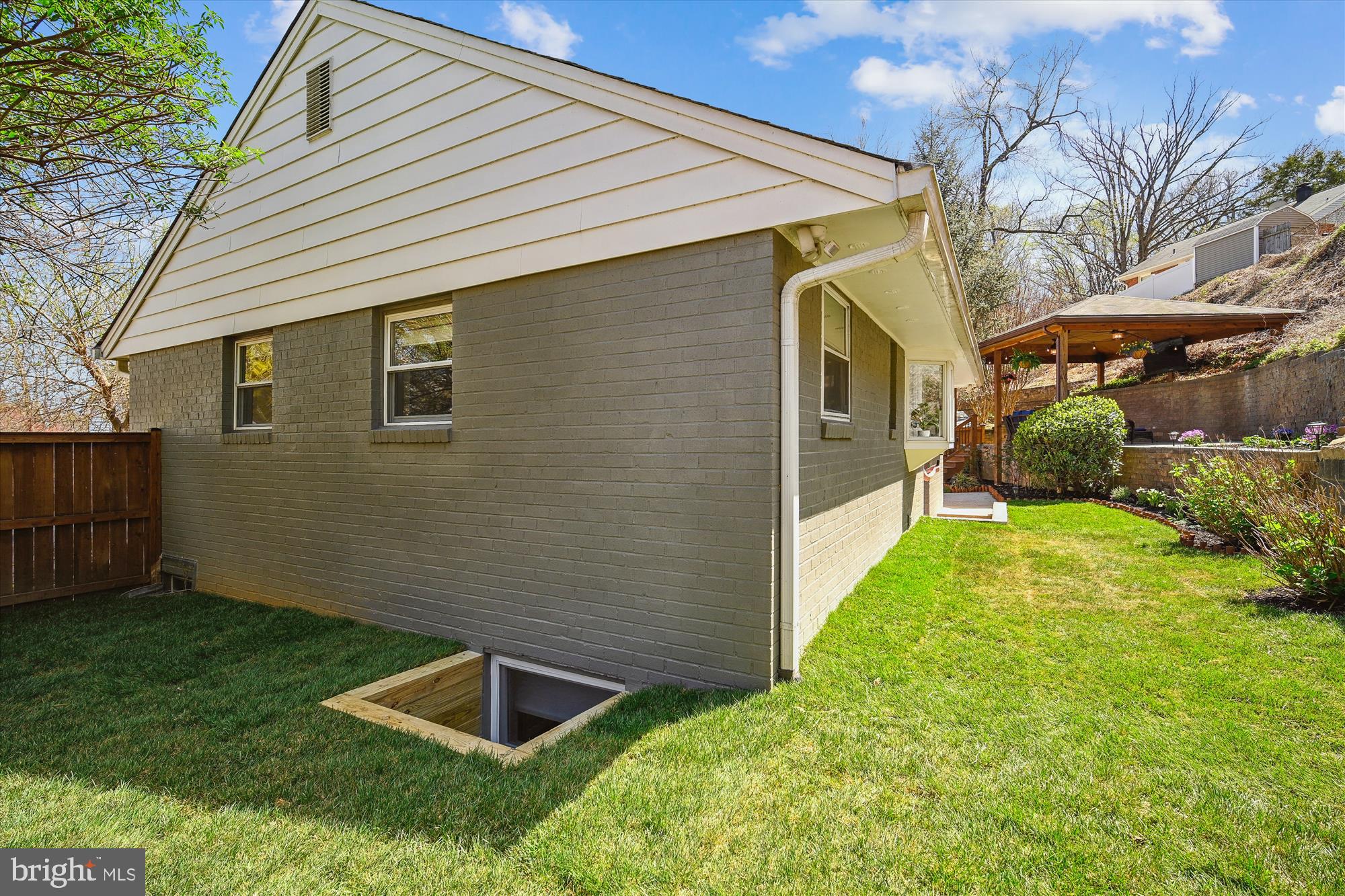 BARCROFT FOREST - Residential