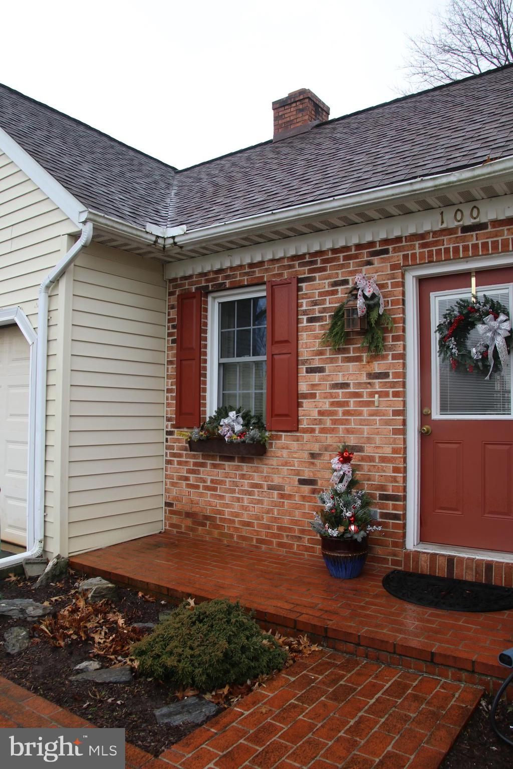 Photo of 100 CINDY LN, LANCASTER, PA 17602 (MLS # PALA2029292)