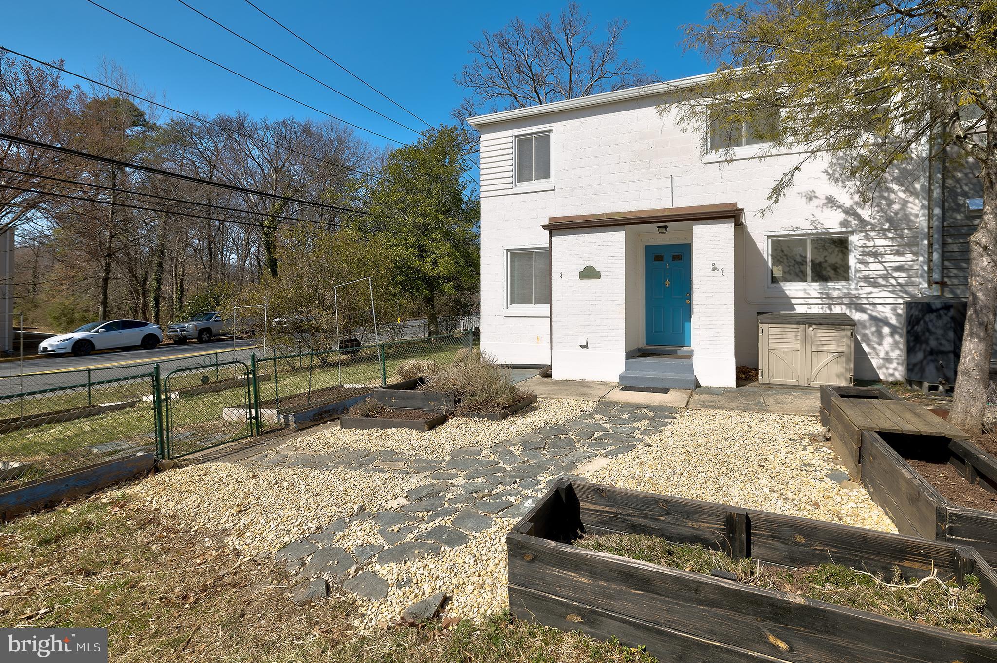 58 CRESCENT ROAD M