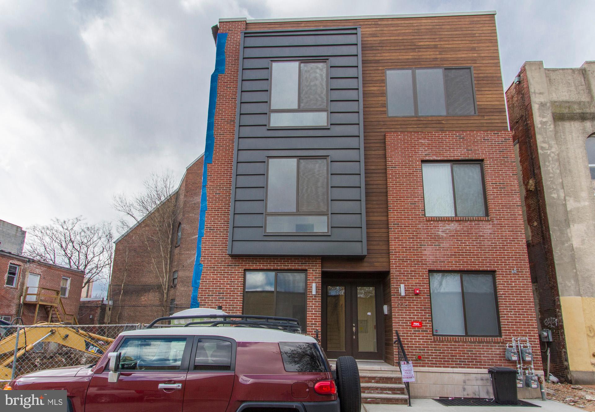 POPLAR - Residential Lease