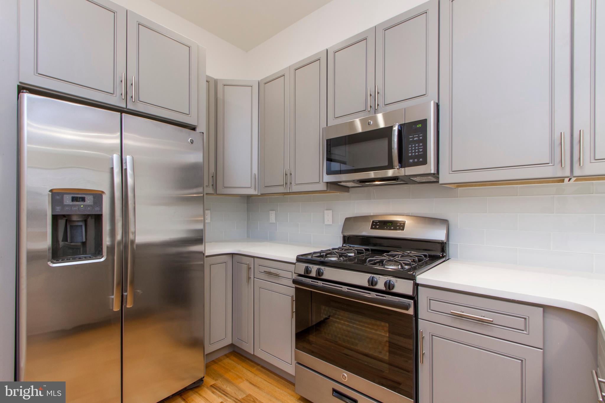 POPLAR - Residential Lease