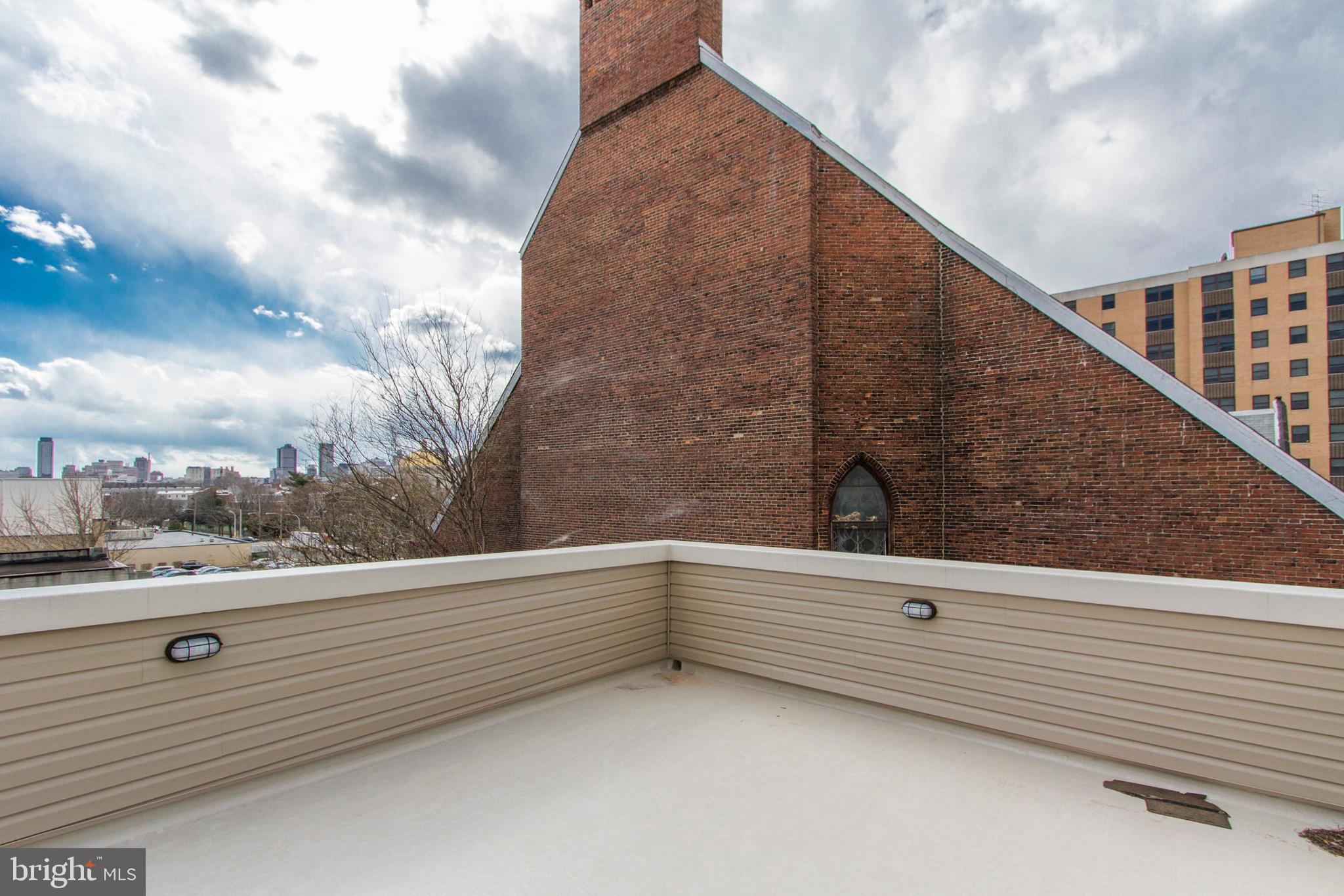 POPLAR - Residential Lease