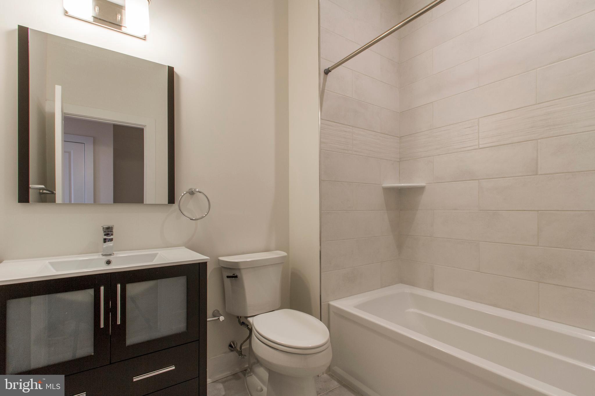 POPLAR - Residential Lease