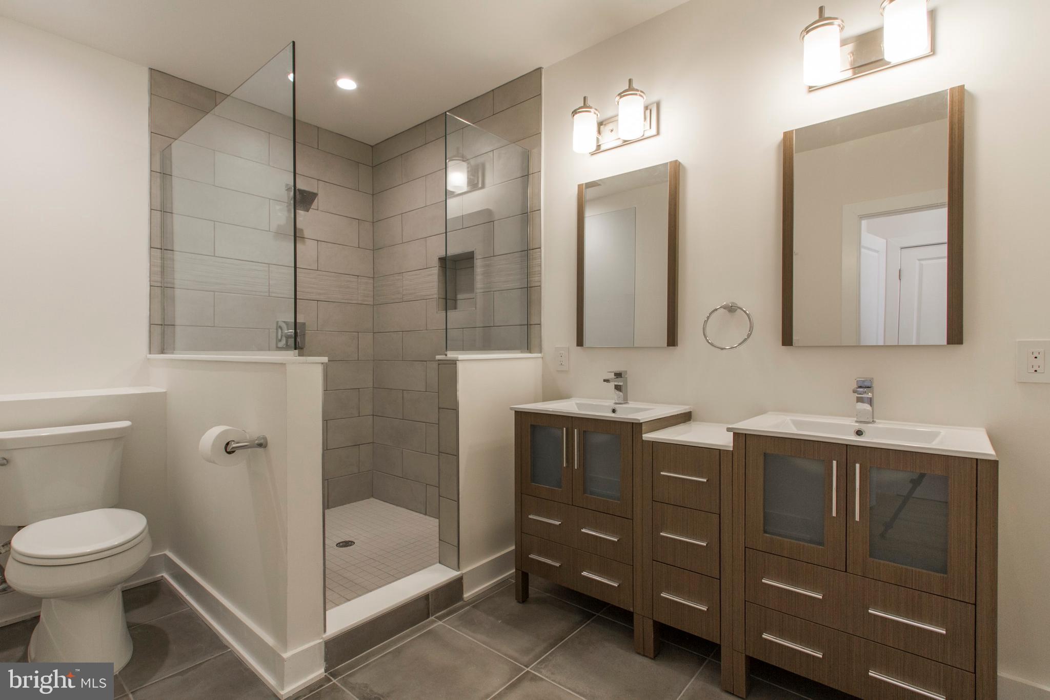 POPLAR - Residential Lease