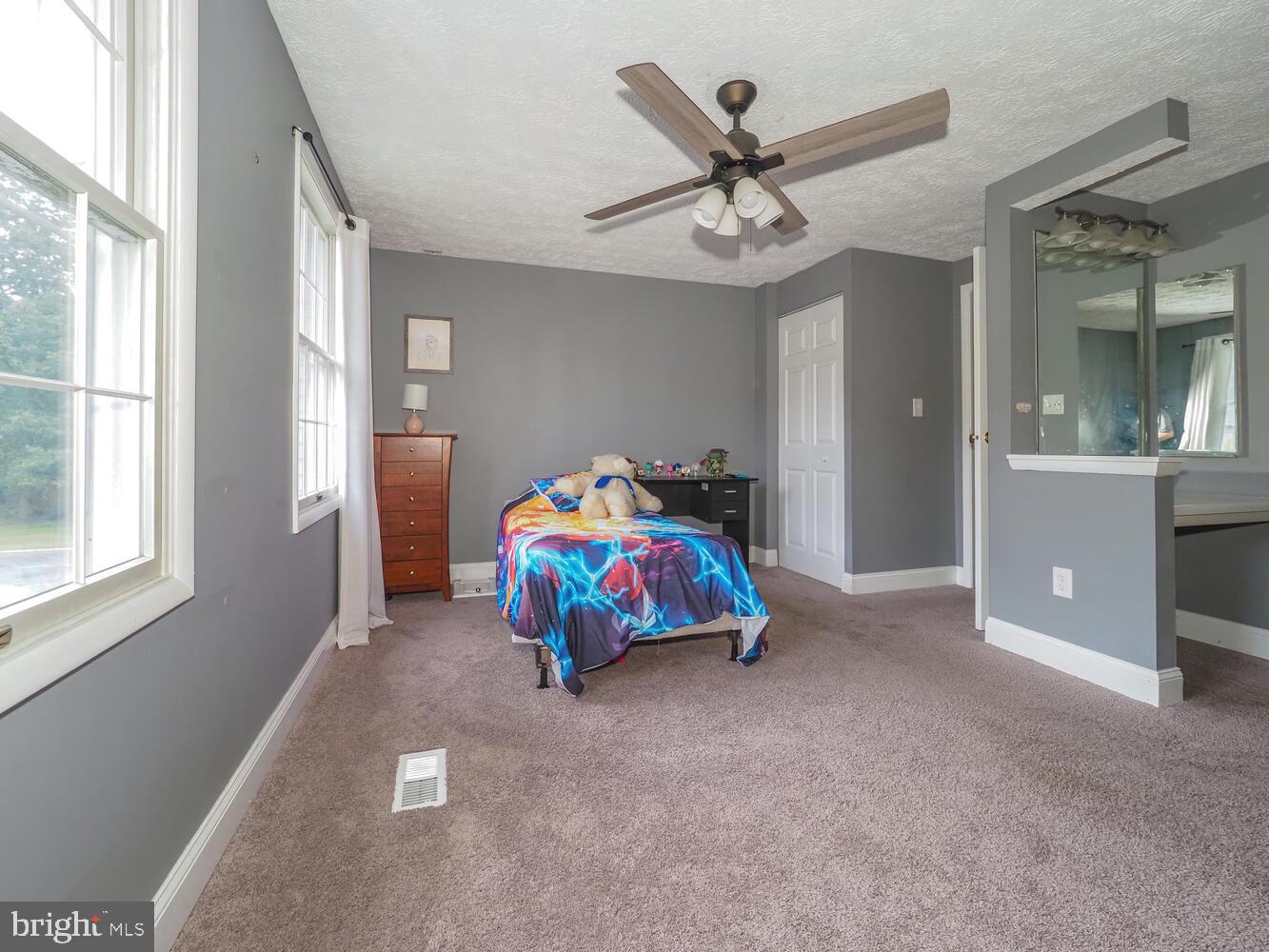 CHESTERFIELD - Residential