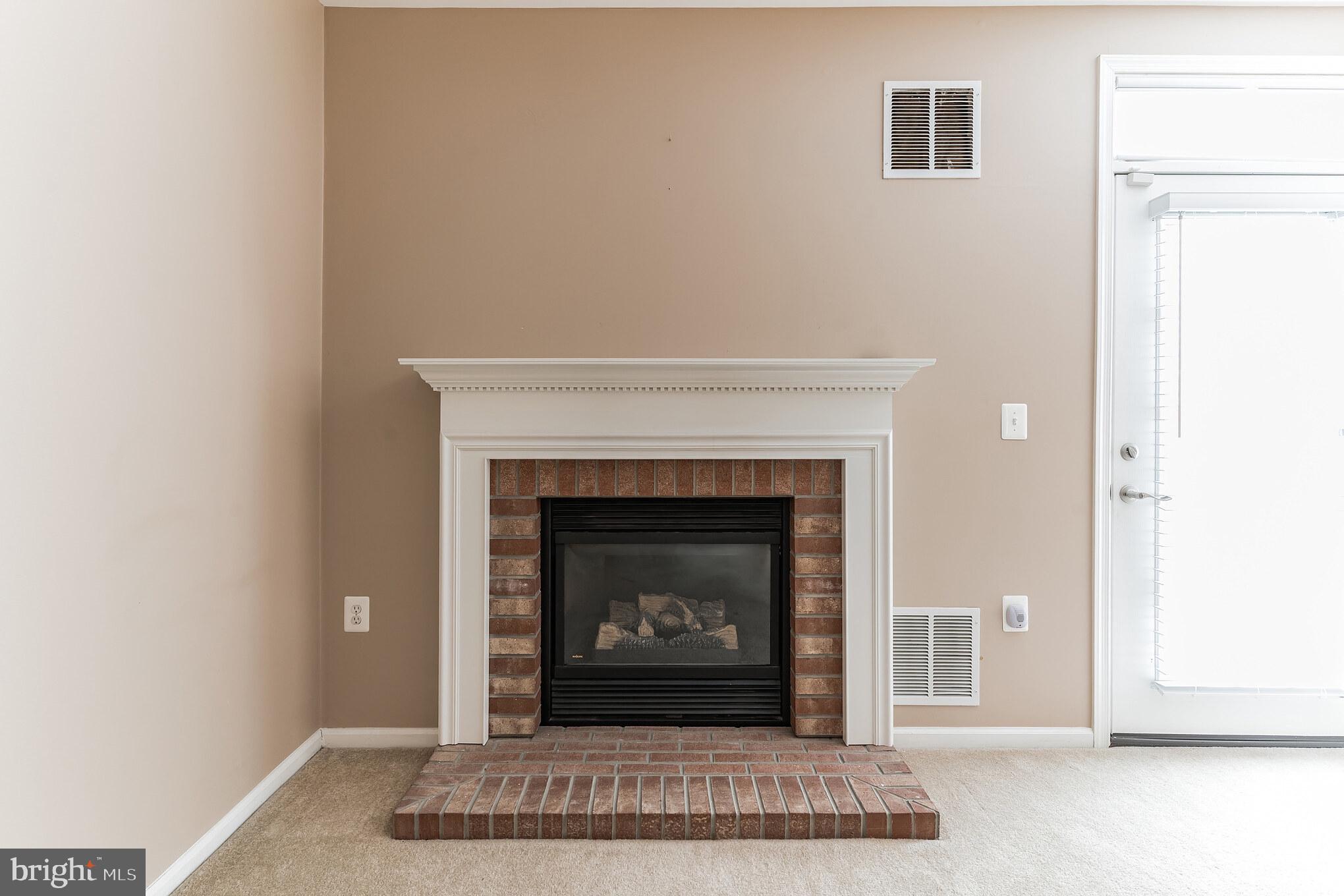 STONEHAVEN MEWS - Residential Lease