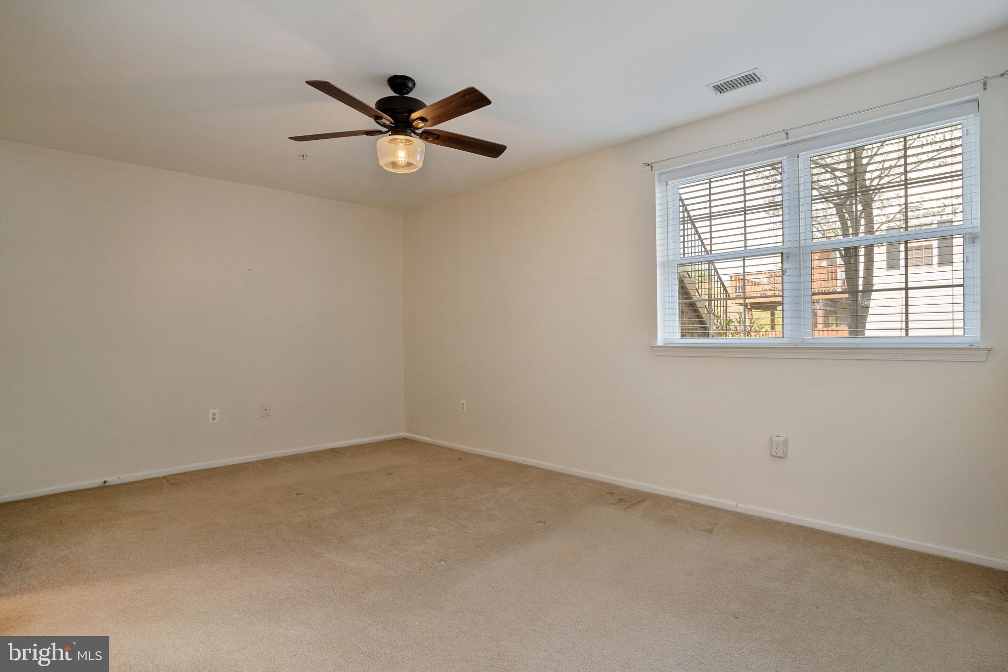 STONEHAVEN MEWS - Residential Lease