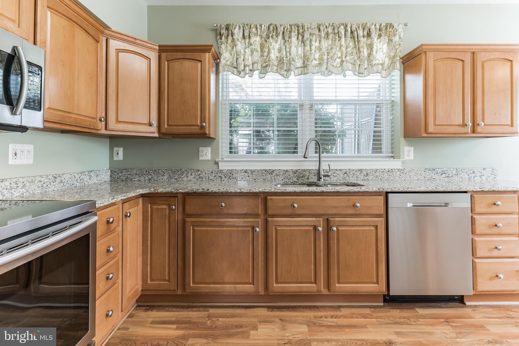 STONEHAVEN MEWS - Residential Lease