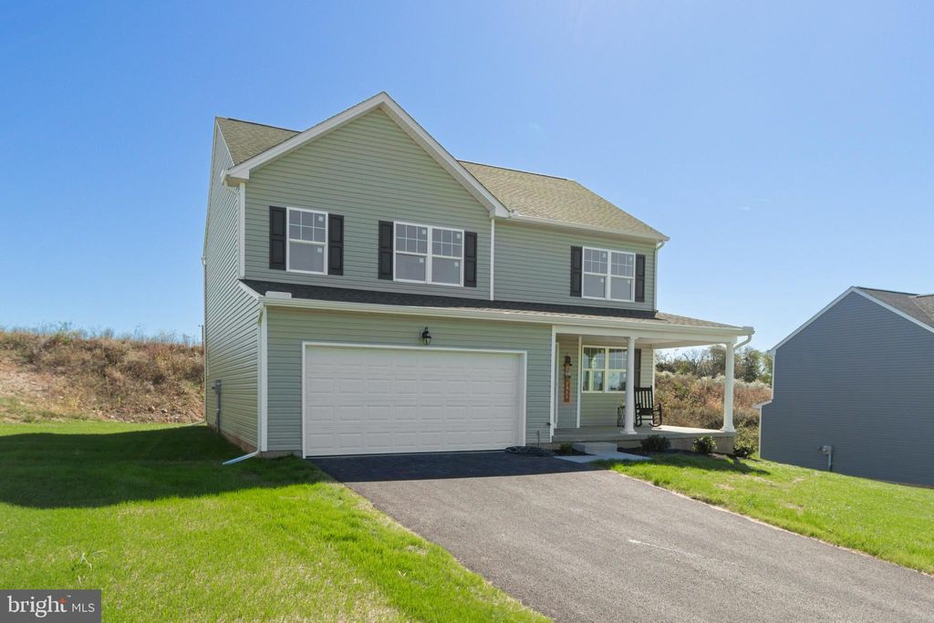 Photo of 282 Valley View Cir #141, YORK, PA 17408 (MLS # PAYK2079670)