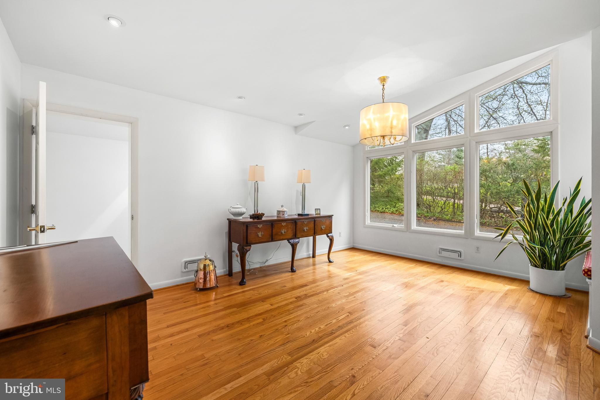 HAMPTON - Residential