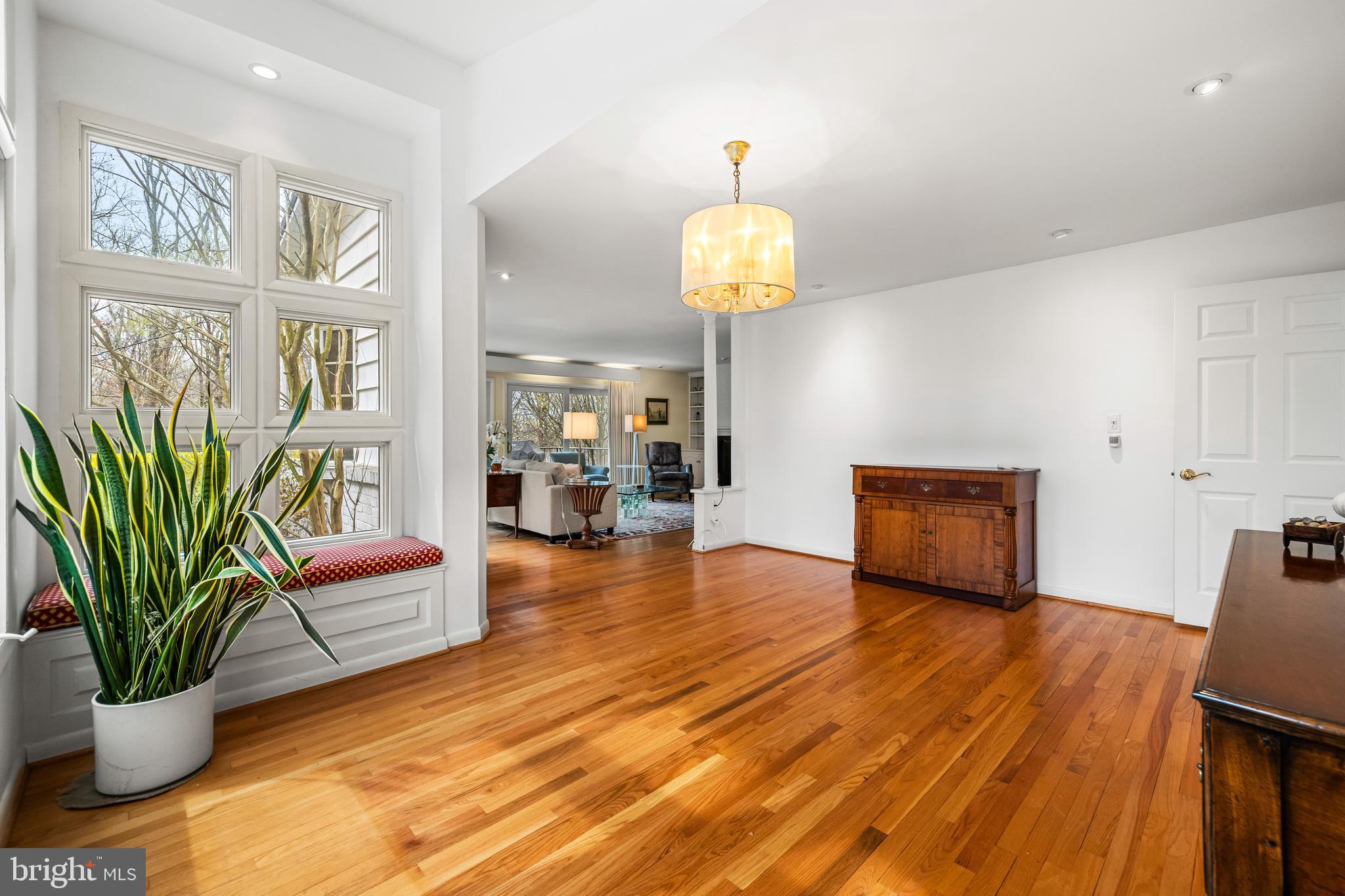 HAMPTON - Residential