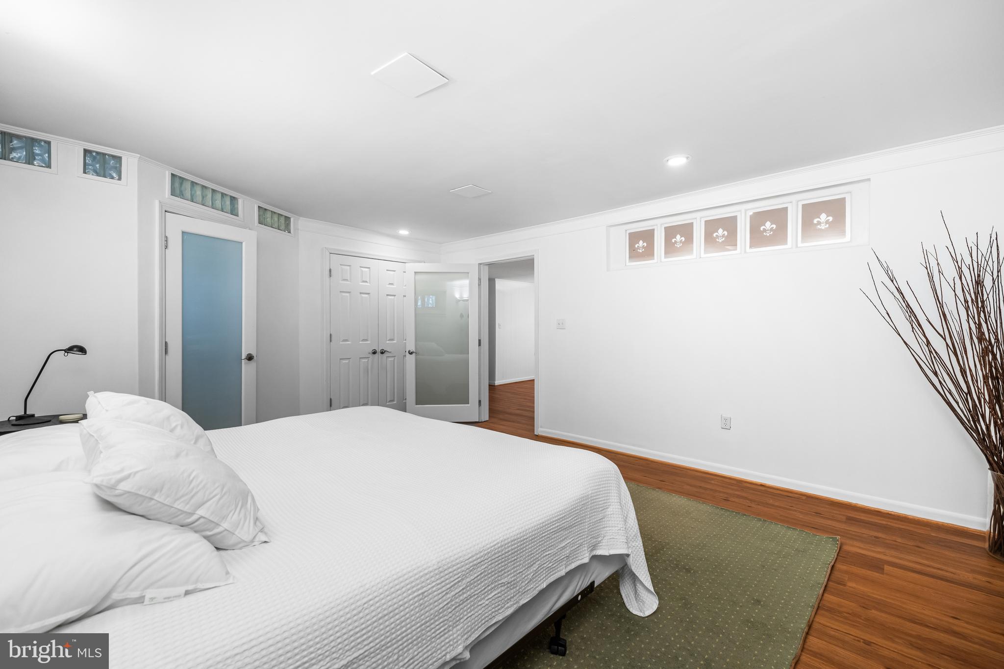 HAMPTON - Residential