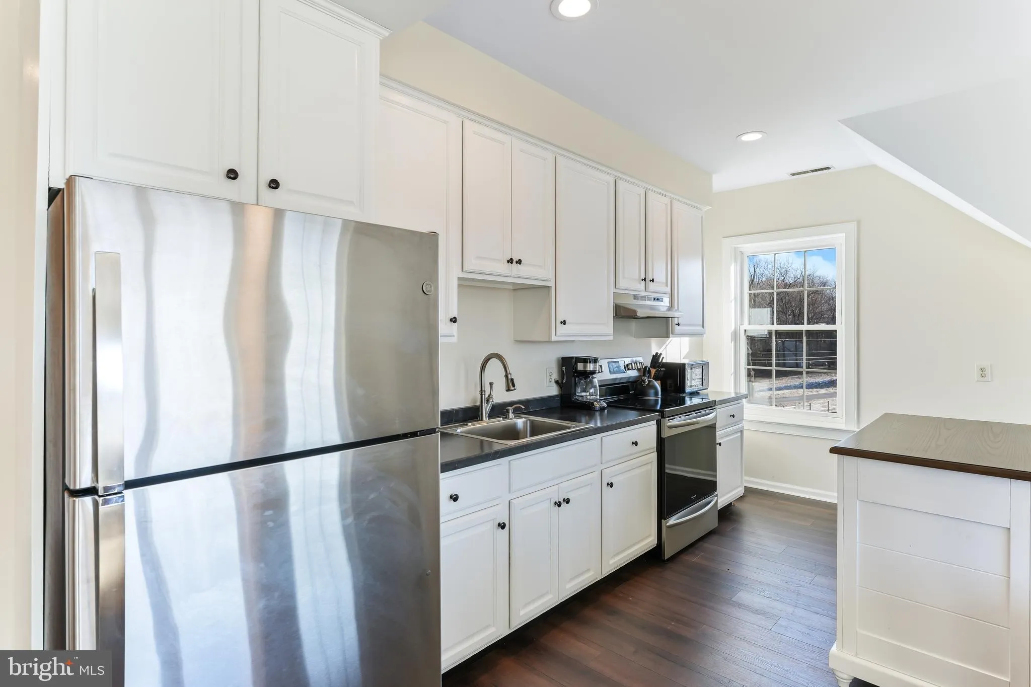 West Chester, Pennsylvania 19382, United States, 4 Bedrooms Bedrooms, ,5 BathroomsBathrooms,Residential,Contingent,78475